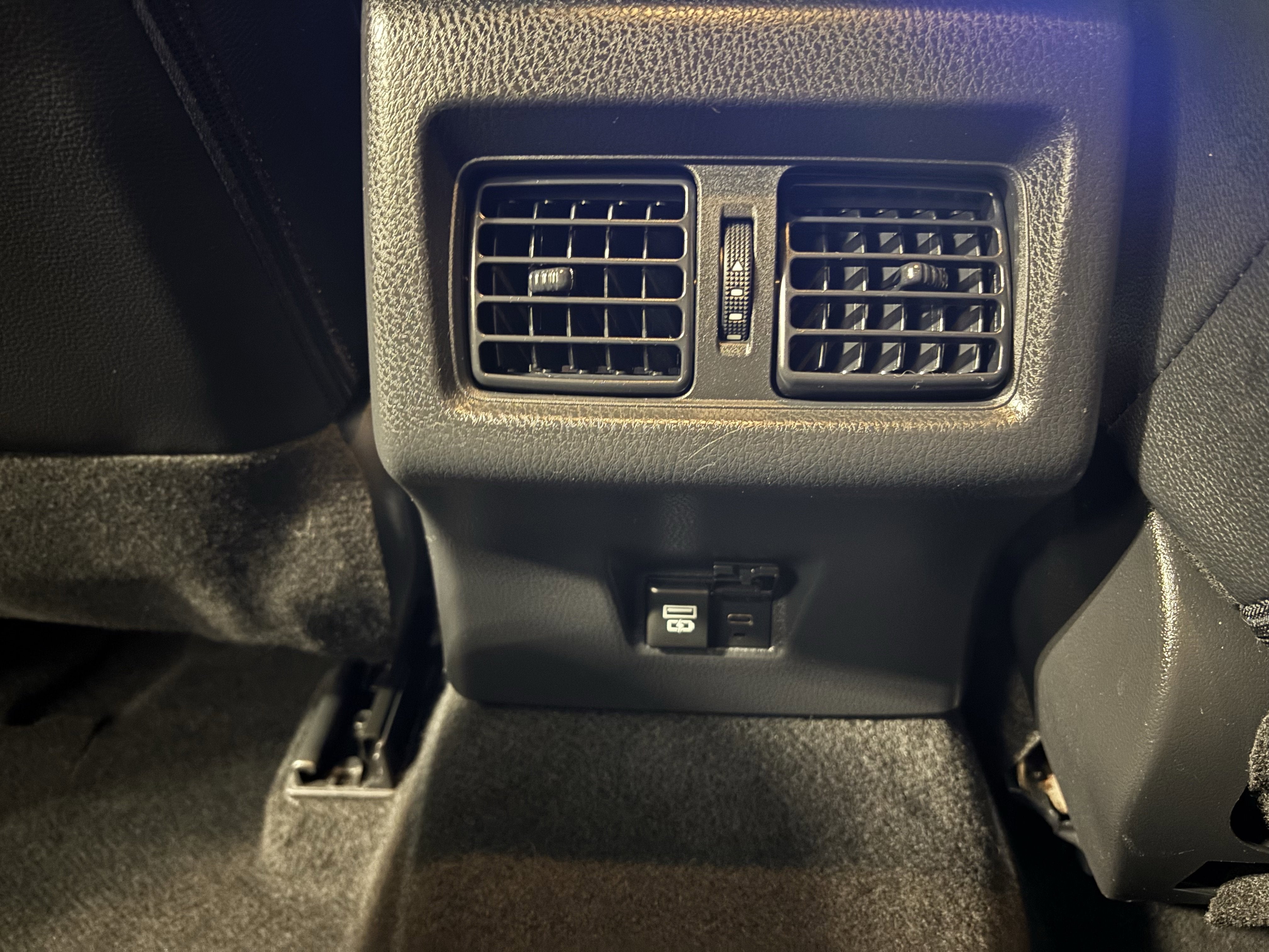 2025 Toyota Camry SE FWD