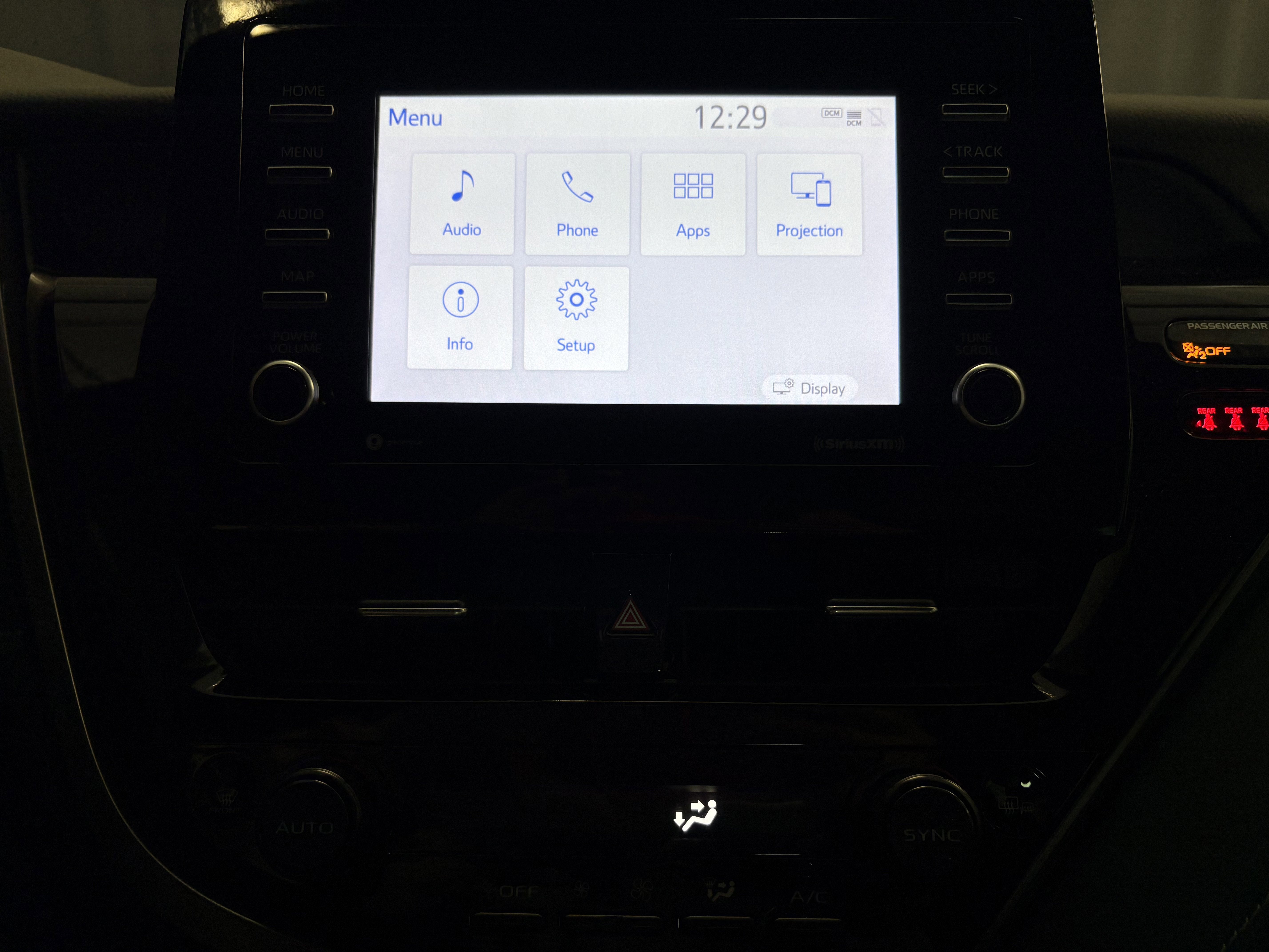 2024 Toyota Camry SE FWD