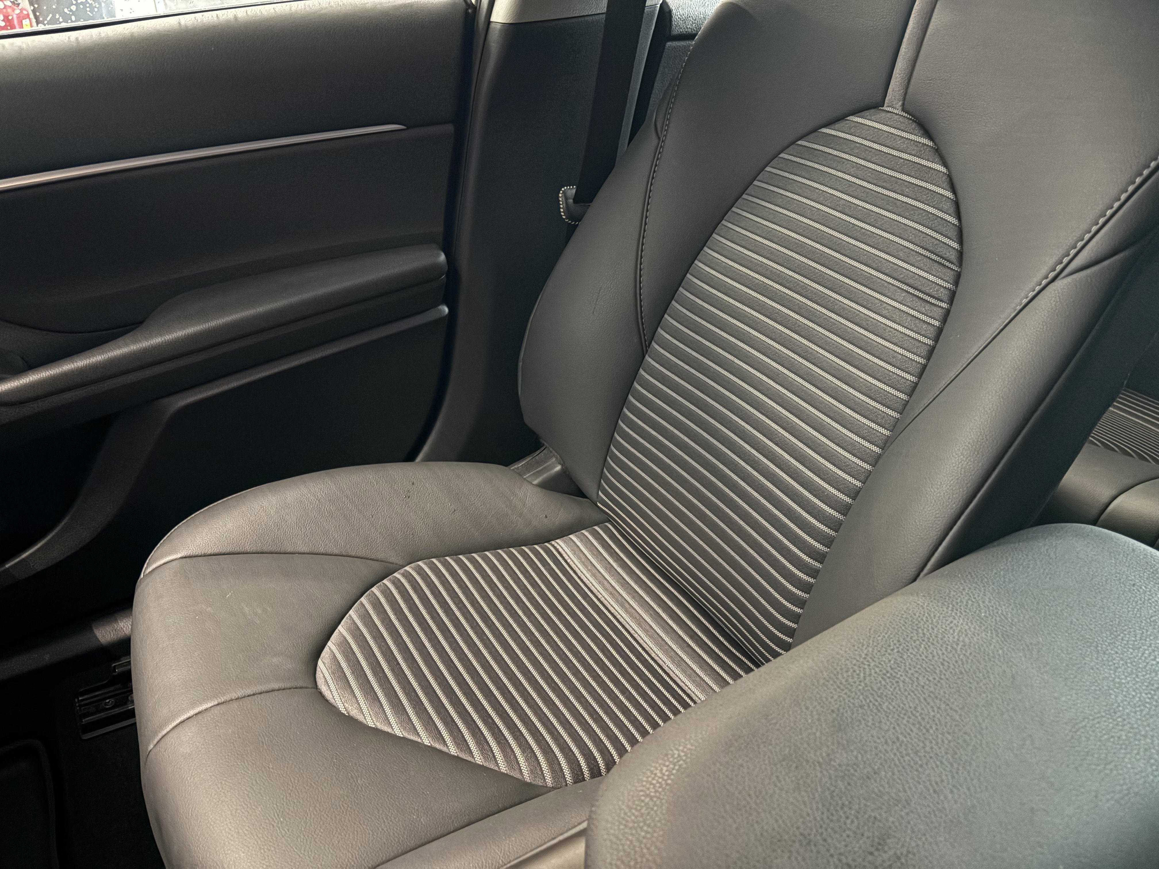 2024 Toyota Camry SE FWD