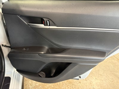 2024 Toyota Camry SE FWD