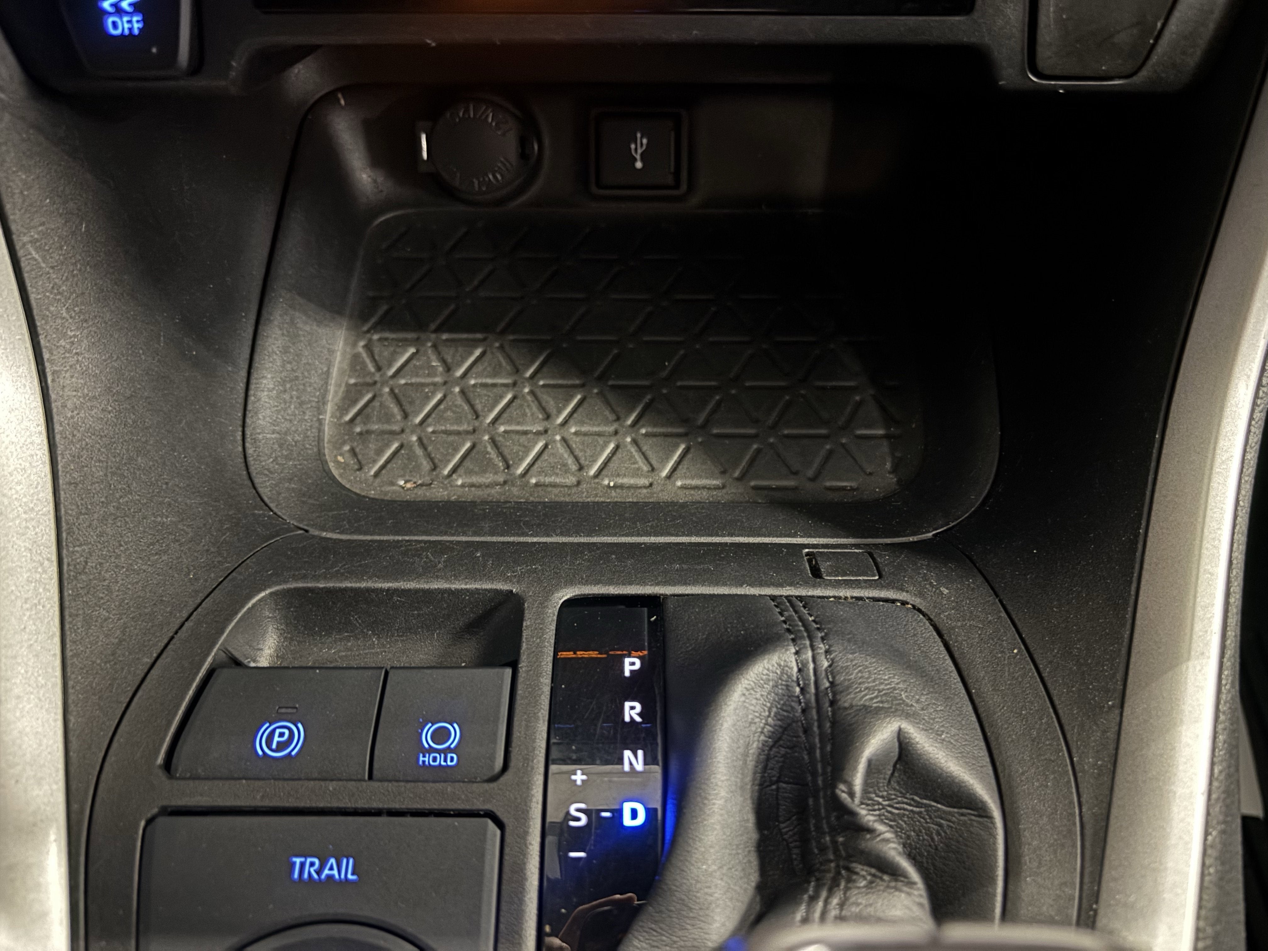 2022 Toyota RAV4 Hybrid XLE Premium AWD