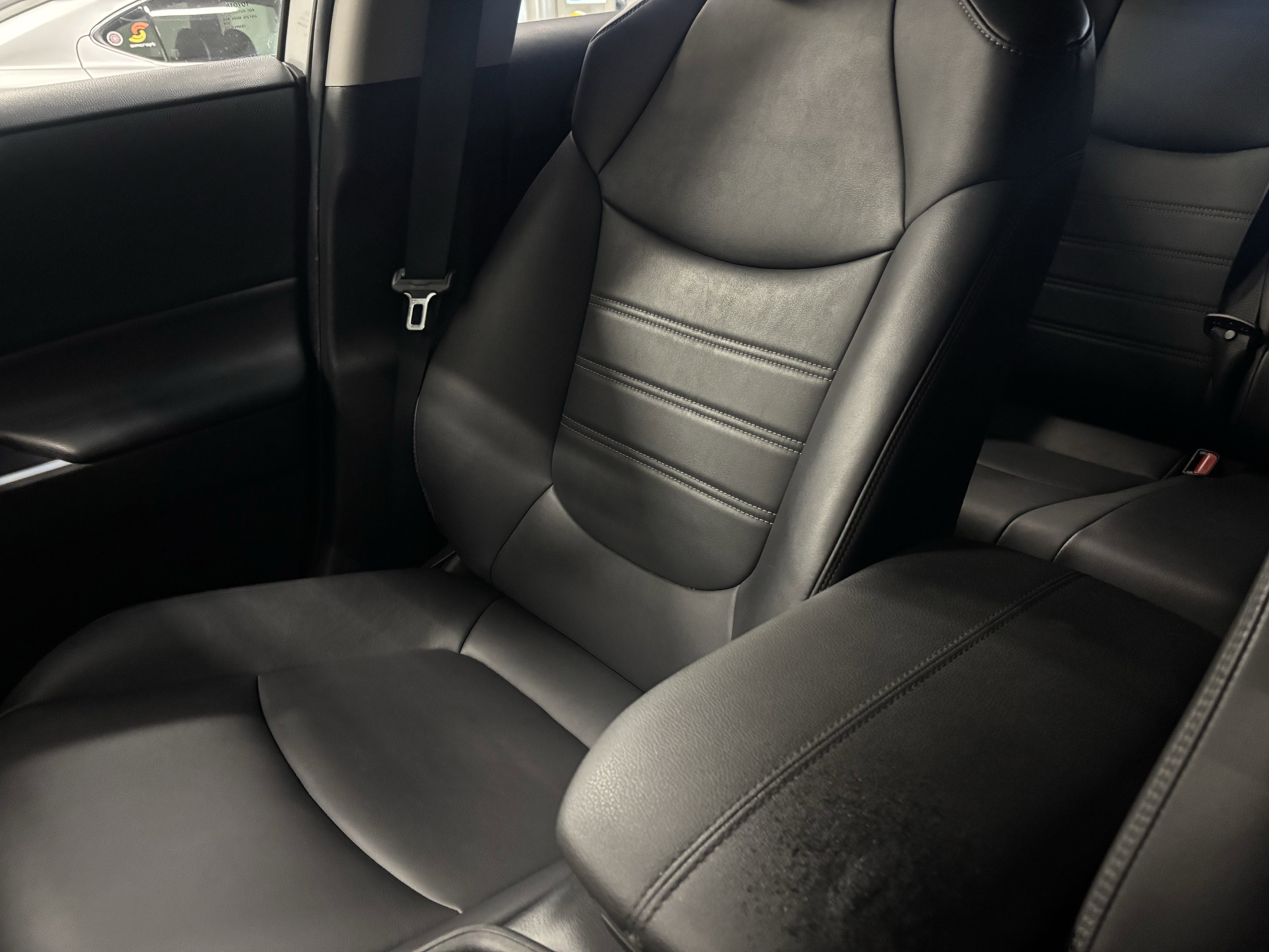 2022 Toyota RAV4 Hybrid XLE Premium AWD