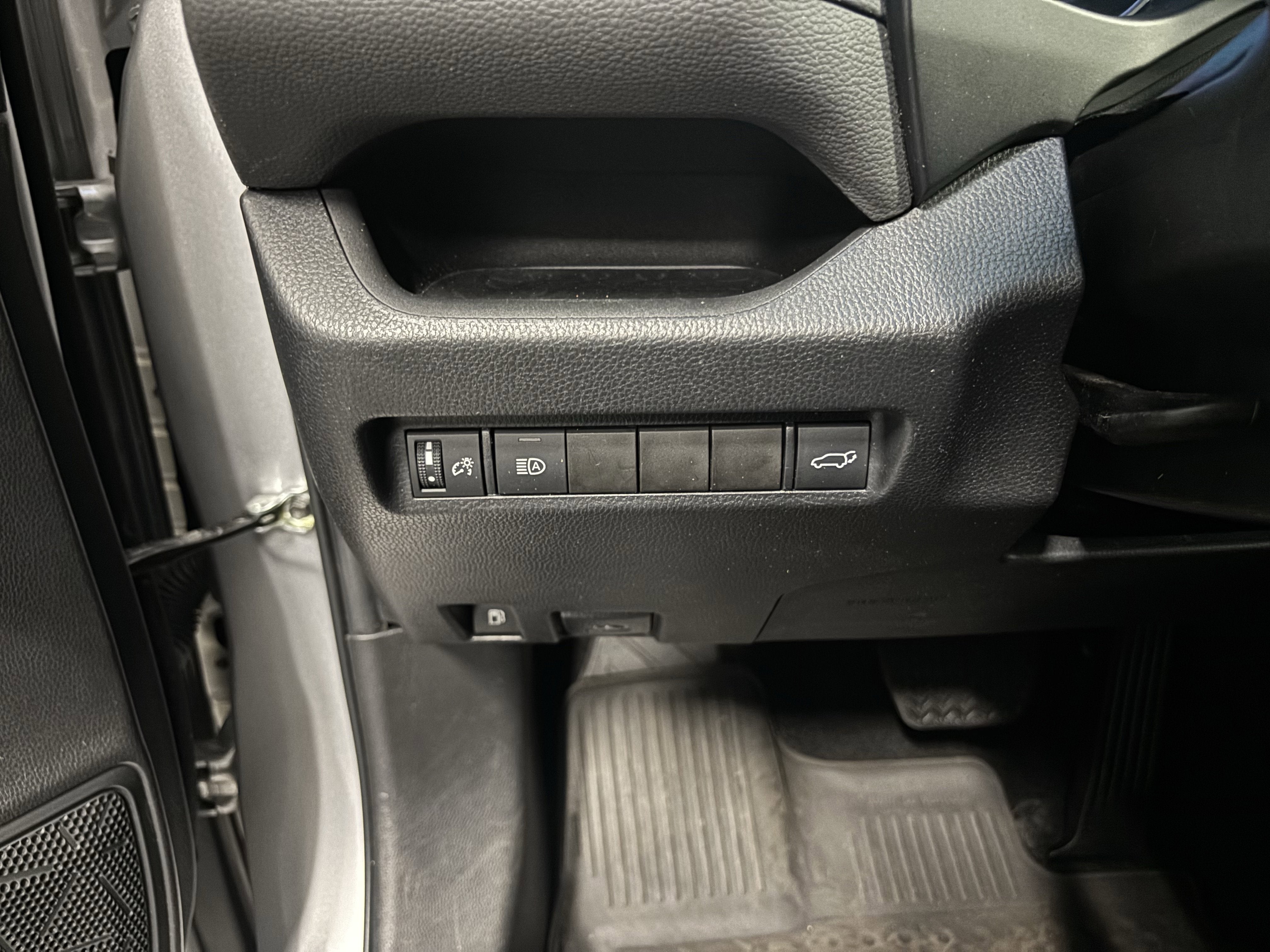 2022 Toyota RAV4 Hybrid XLE Premium AWD