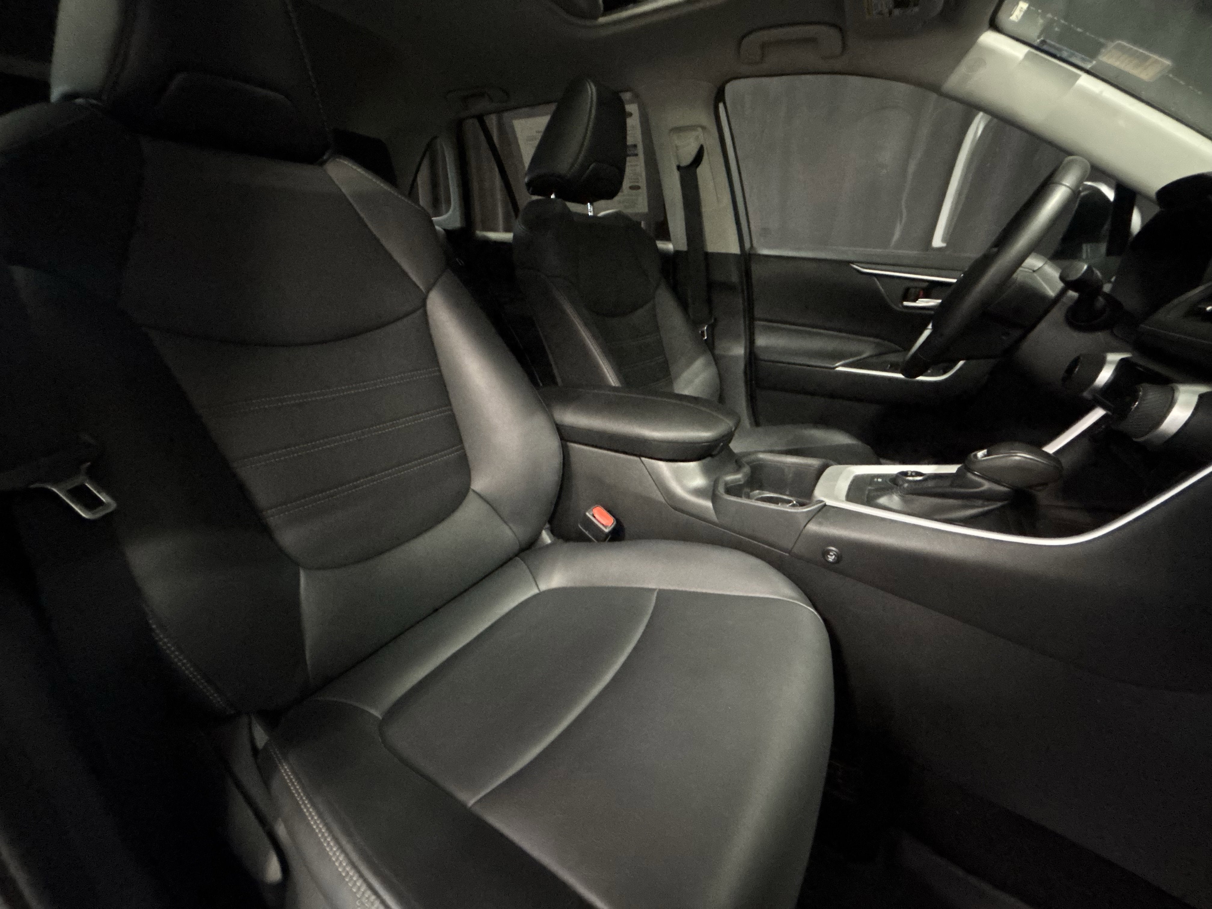 2022 Toyota RAV4 Hybrid XLE Premium AWD