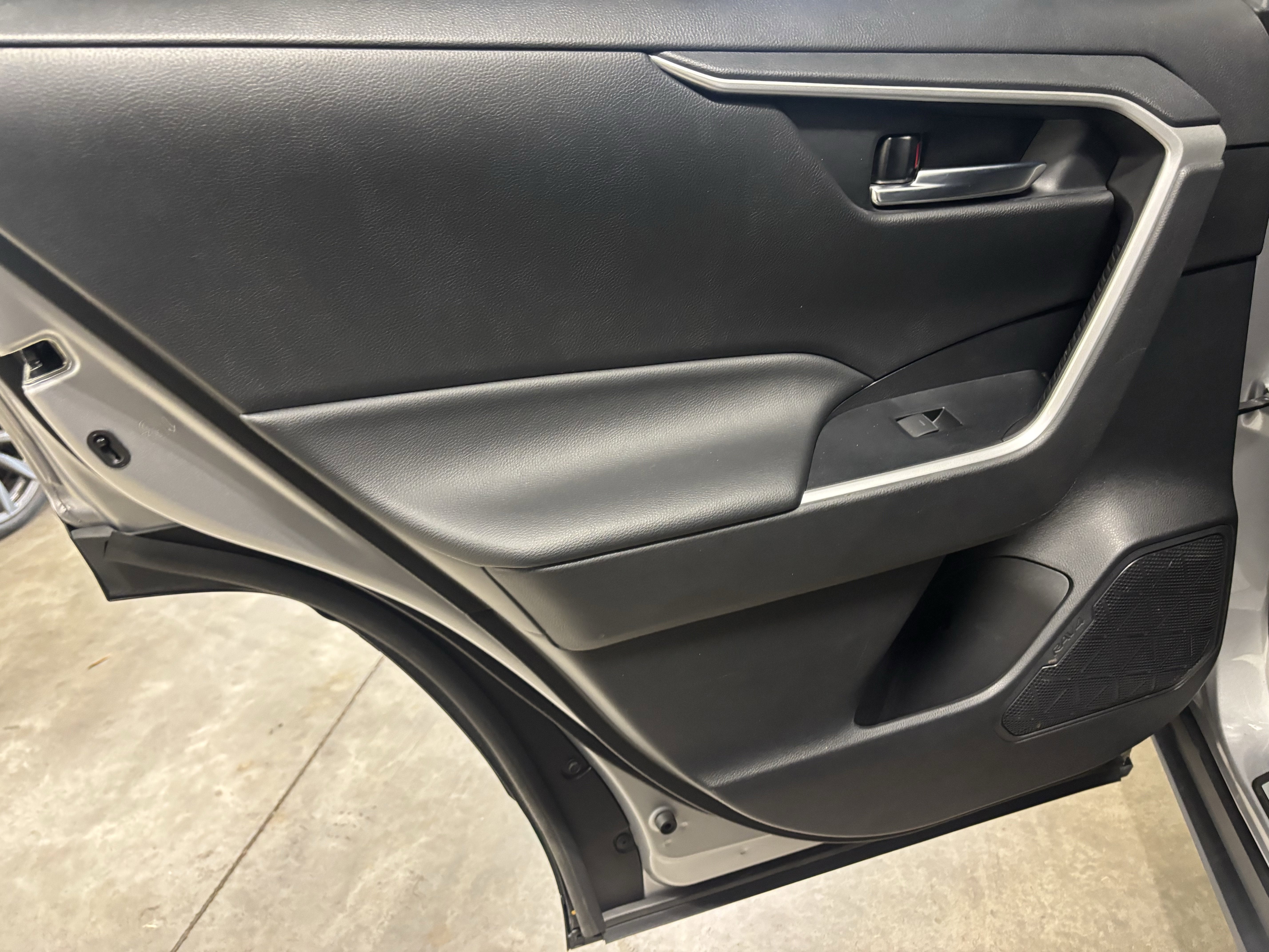 2022 Toyota RAV4 Hybrid XLE Premium AWD