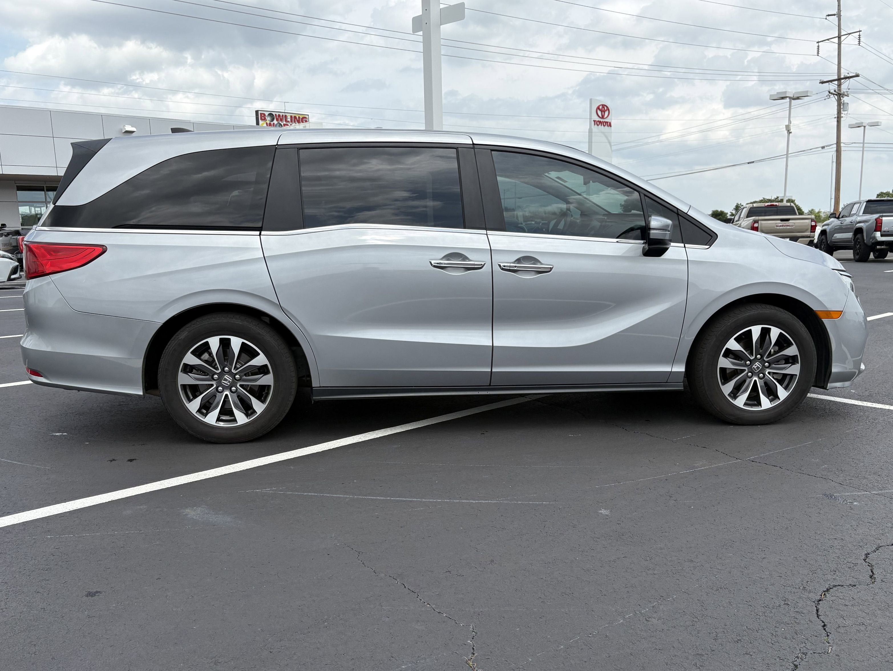 2024 Honda Odyssey EX-L FWD