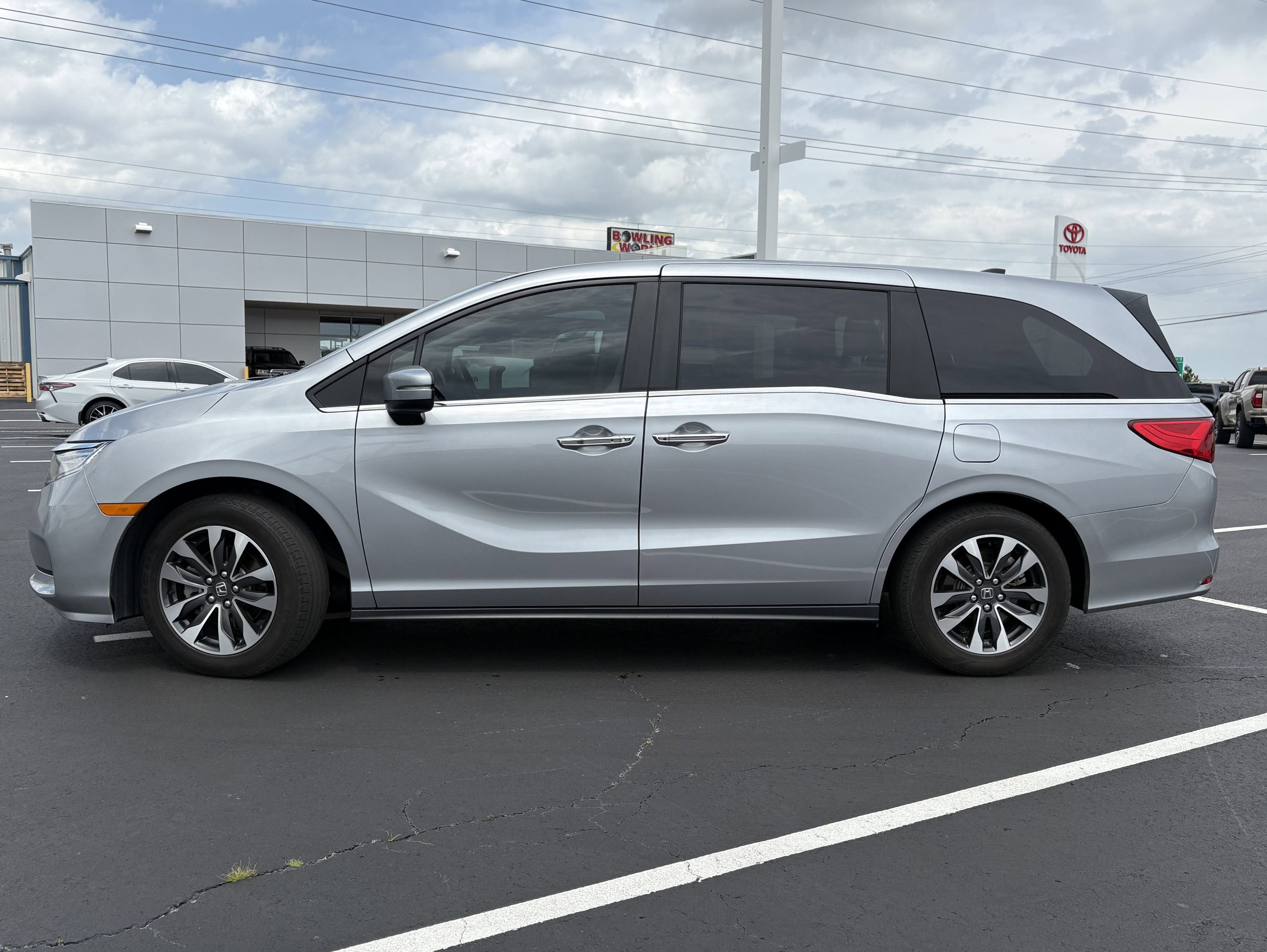 2024 Honda Odyssey EX-L FWD
