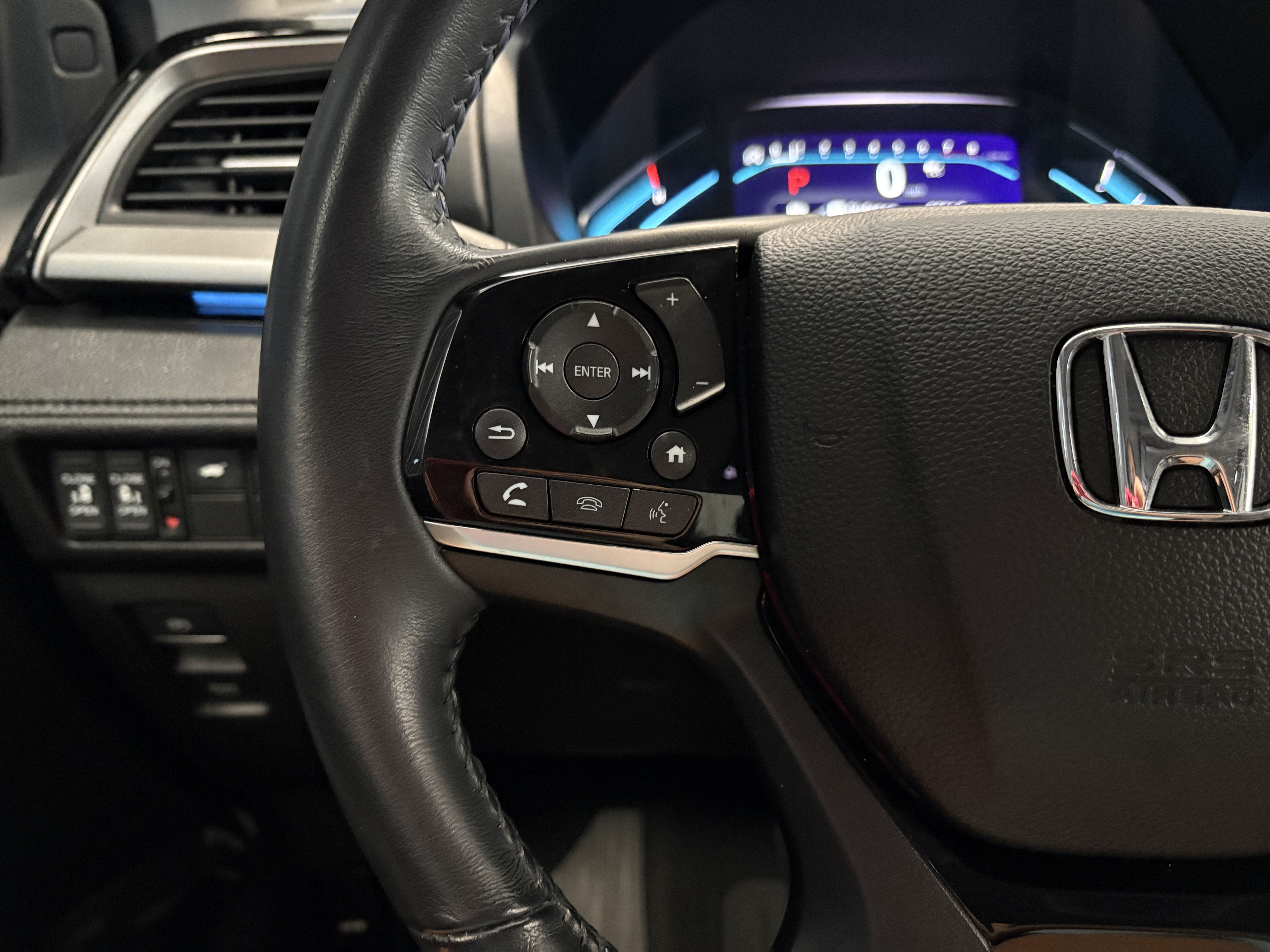 2022 Honda Odyssey Touring FWD