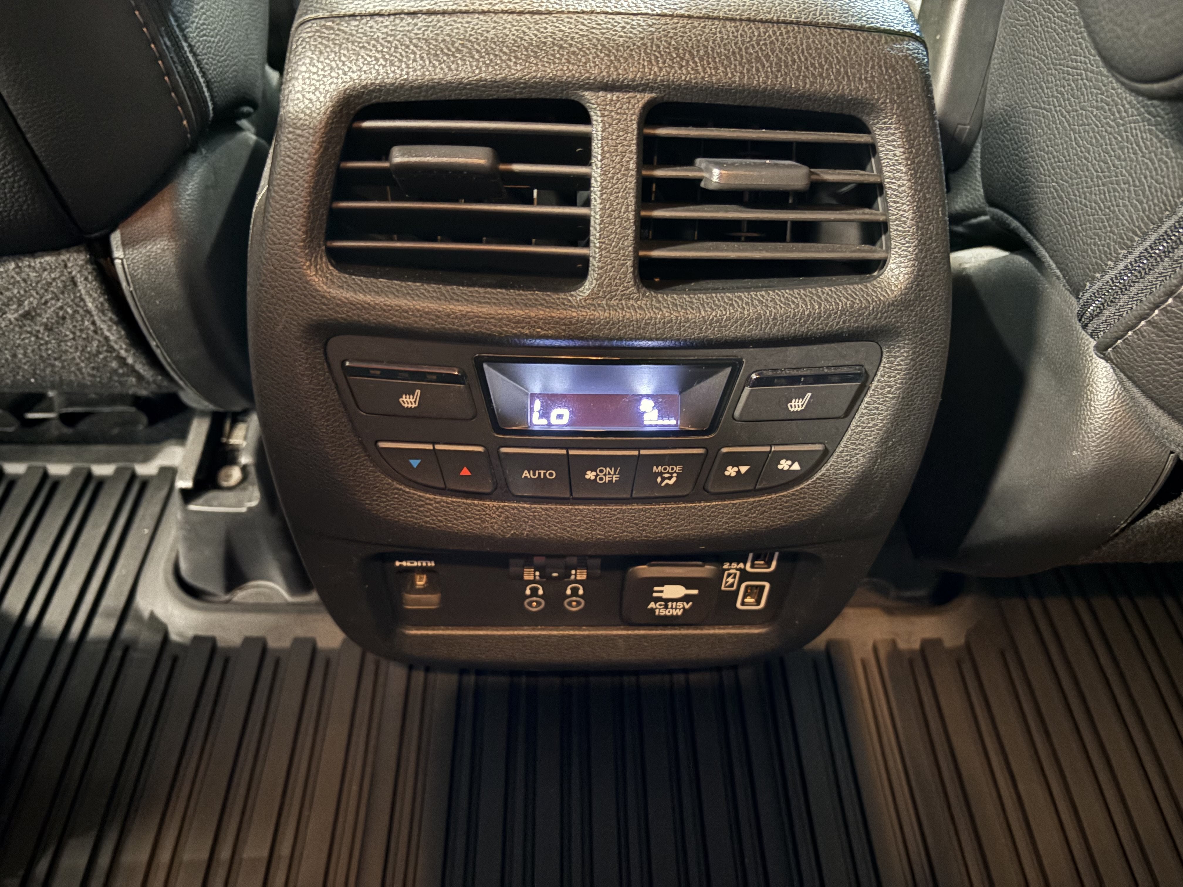 2022 Honda Pilot Touring 7-Passenger AWD