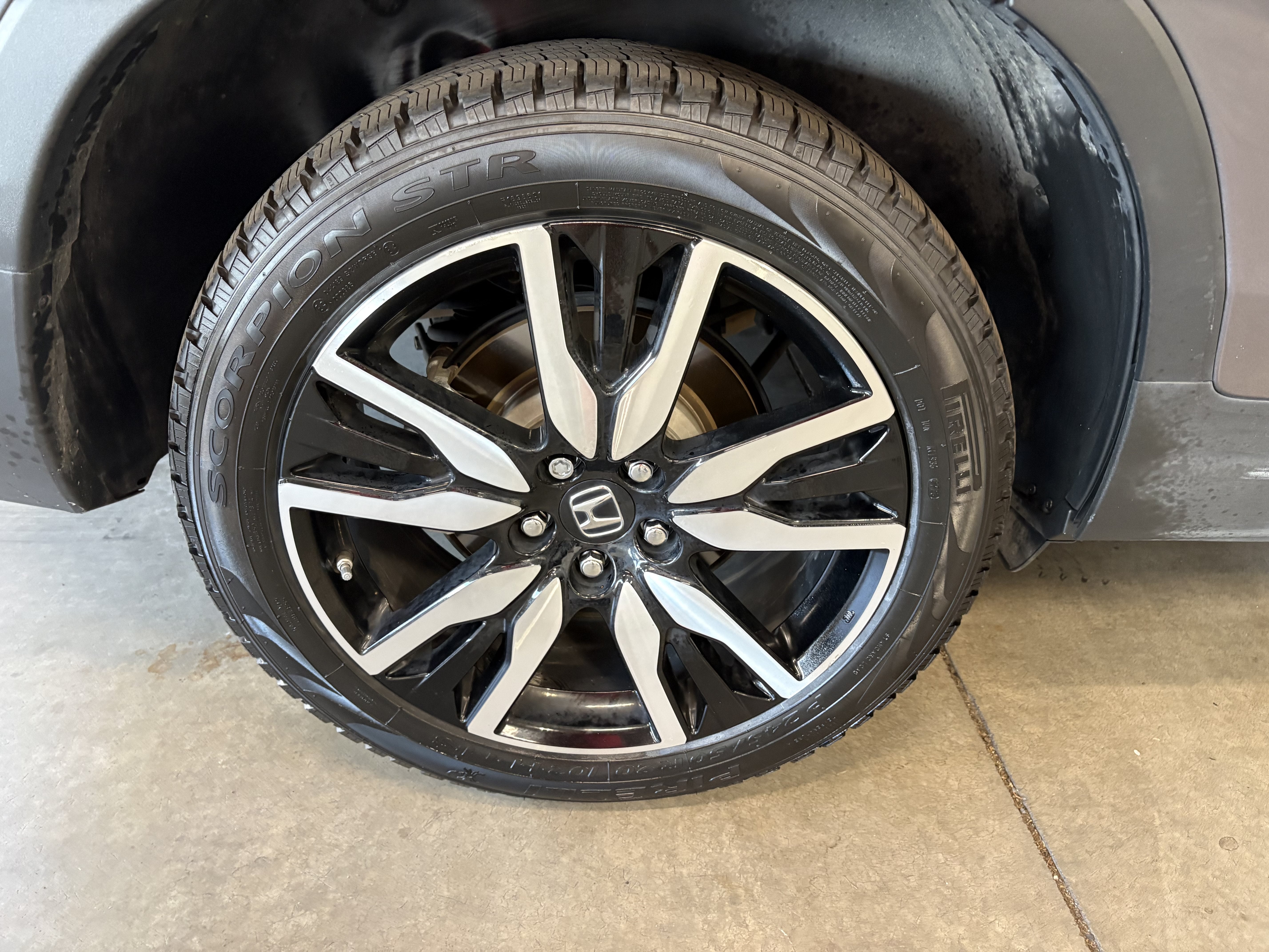 2022 Honda Pilot Touring 7-Passenger AWD