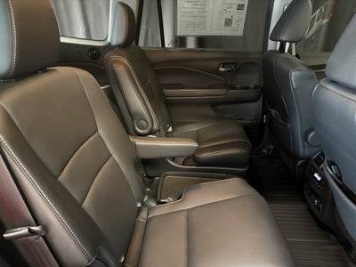 2022 Honda Pilot Touring 7-Passenger AWD