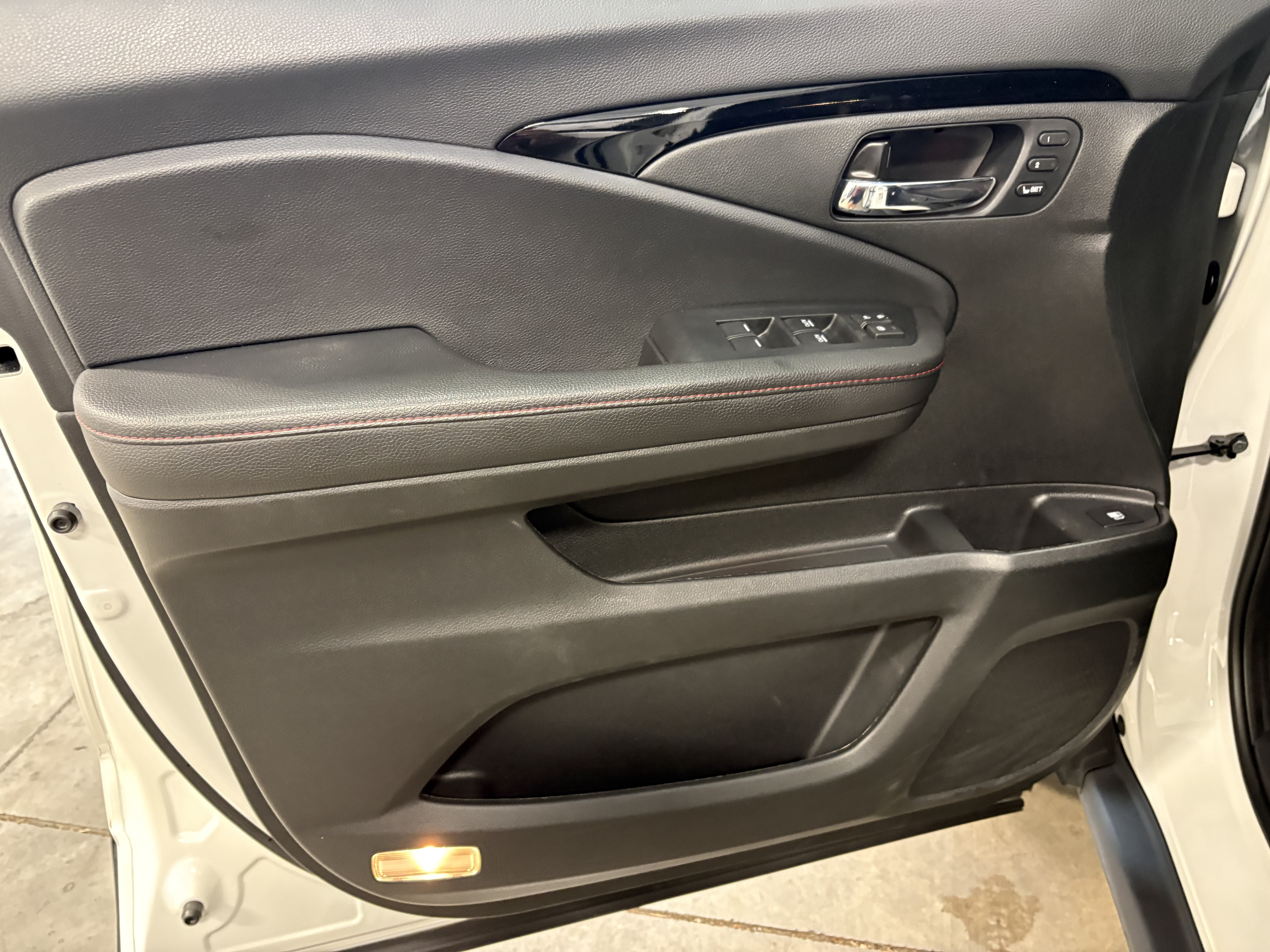 2025 Honda Ridgeline Black Edition AWD