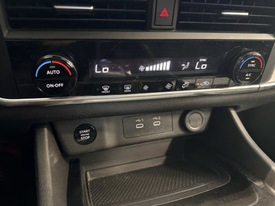 2024 Nissan Rogue SV FWD