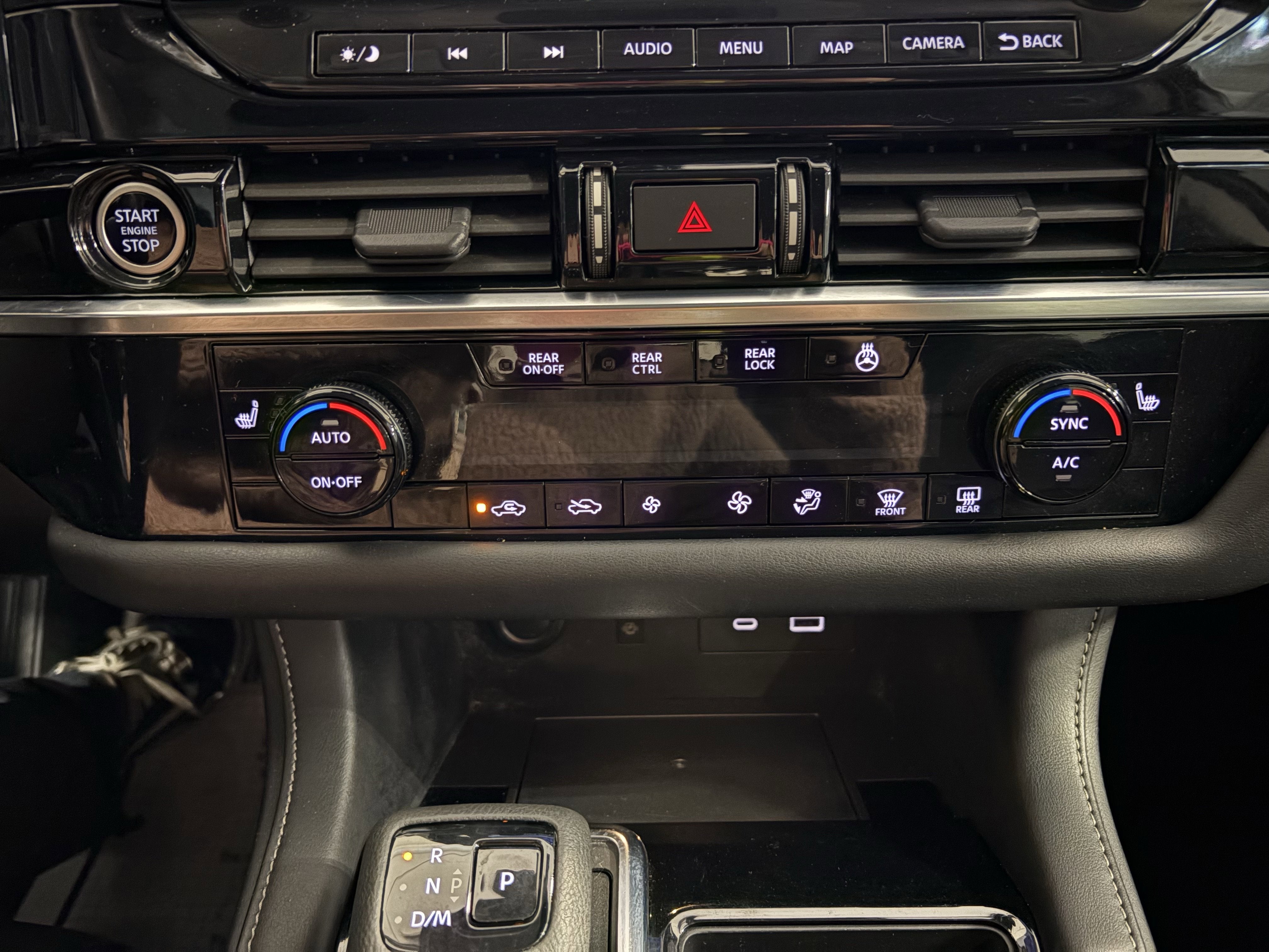 2023 Nissan Pathfinder SL 4WD