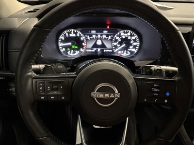 2023 Nissan Pathfinder SL 4WD