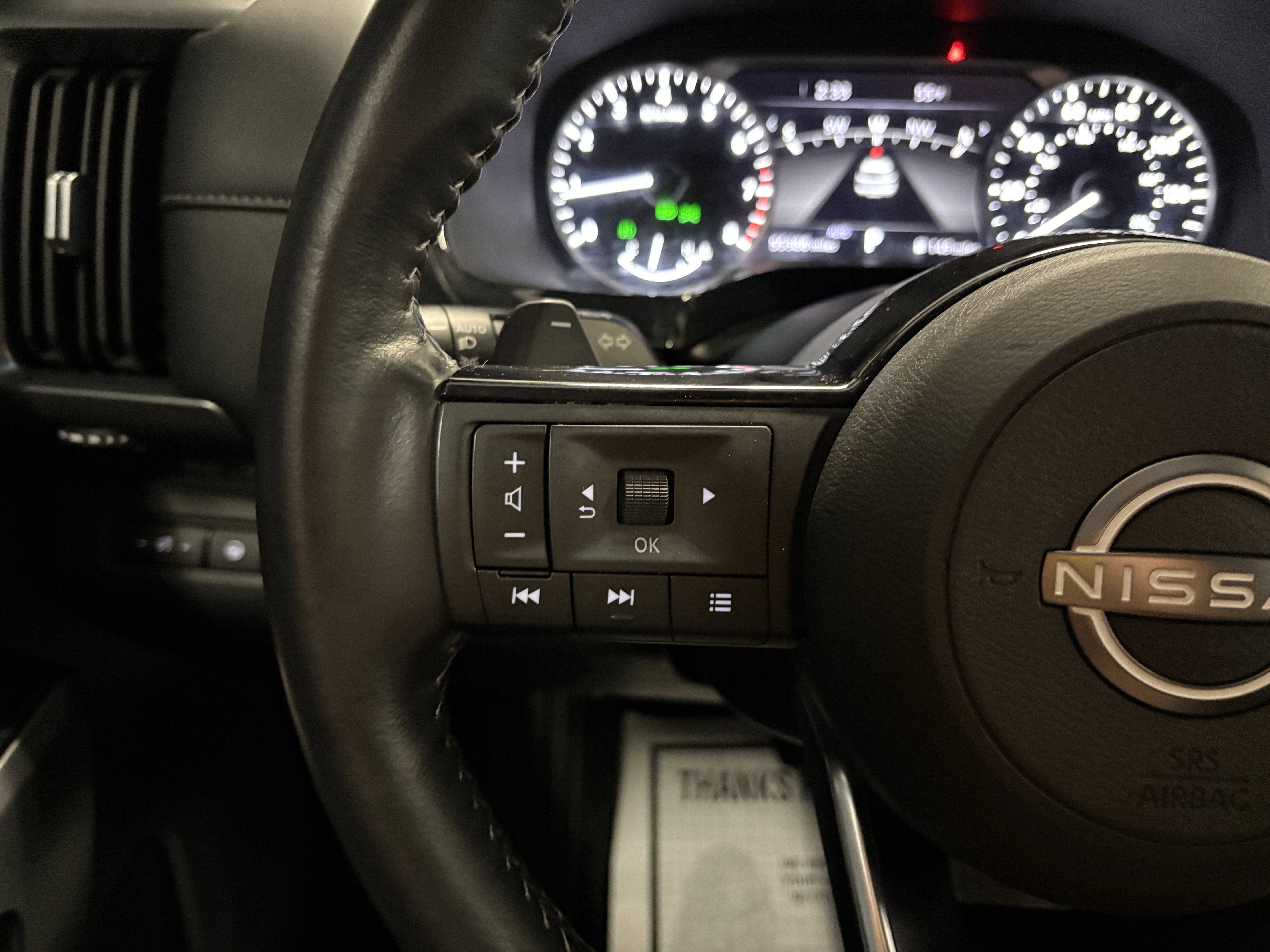 2023 Nissan Pathfinder SL 4WD