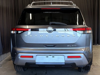 2023 Nissan Pathfinder SL 4WD