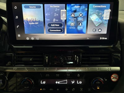 2026 Nissan Pathfinder SL FWD