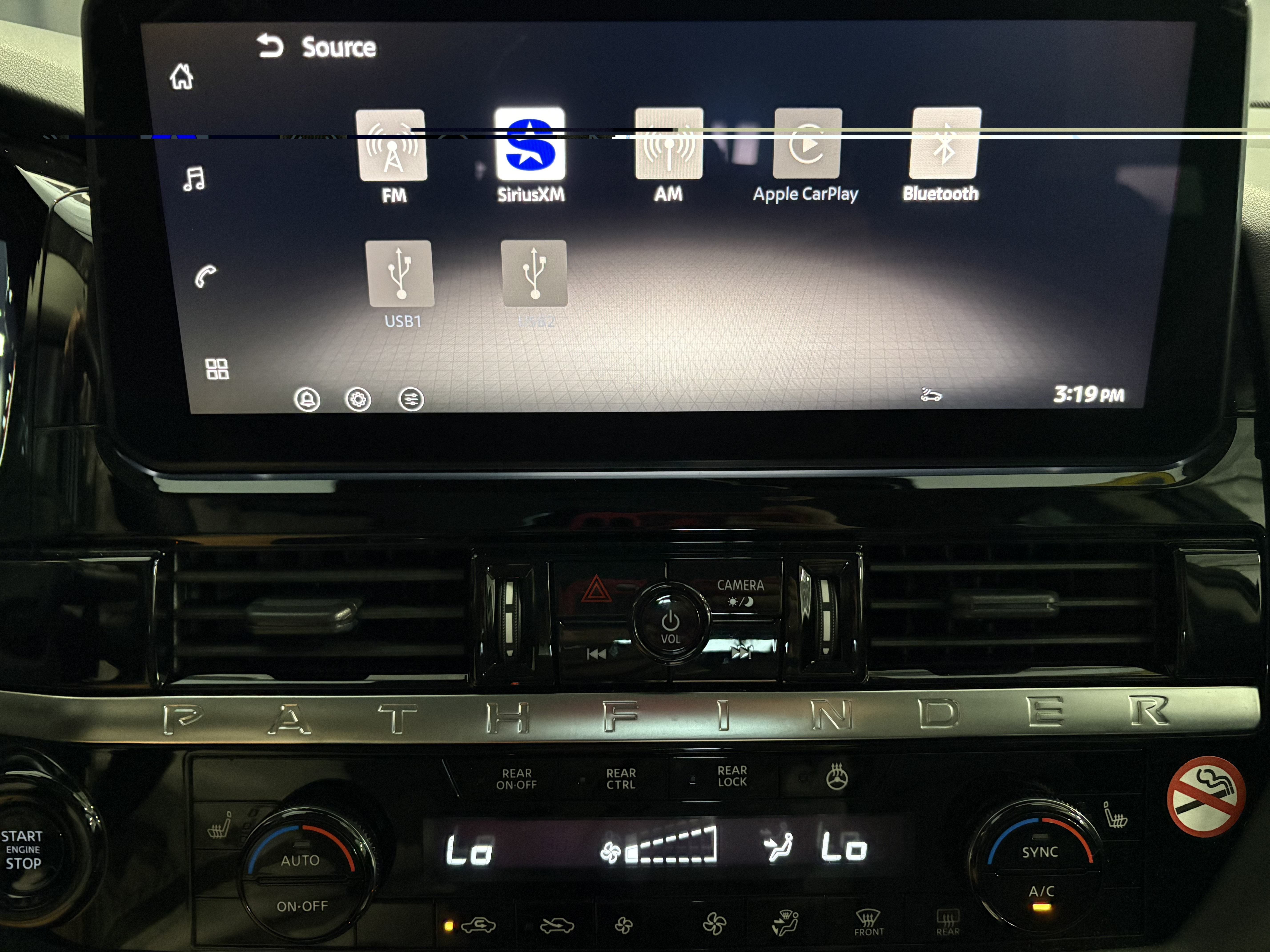 2026 Nissan Pathfinder SL FWD