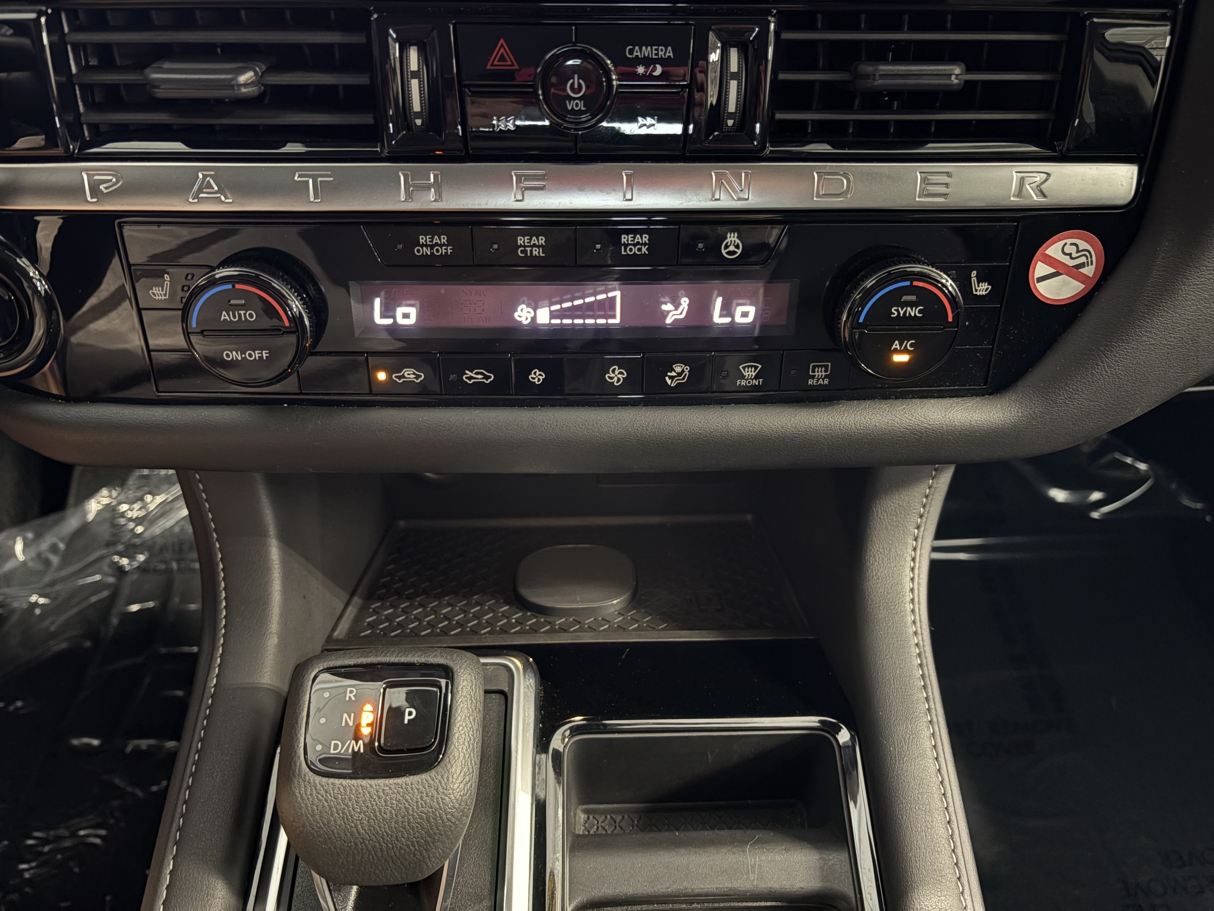 2026 Nissan Pathfinder SL FWD