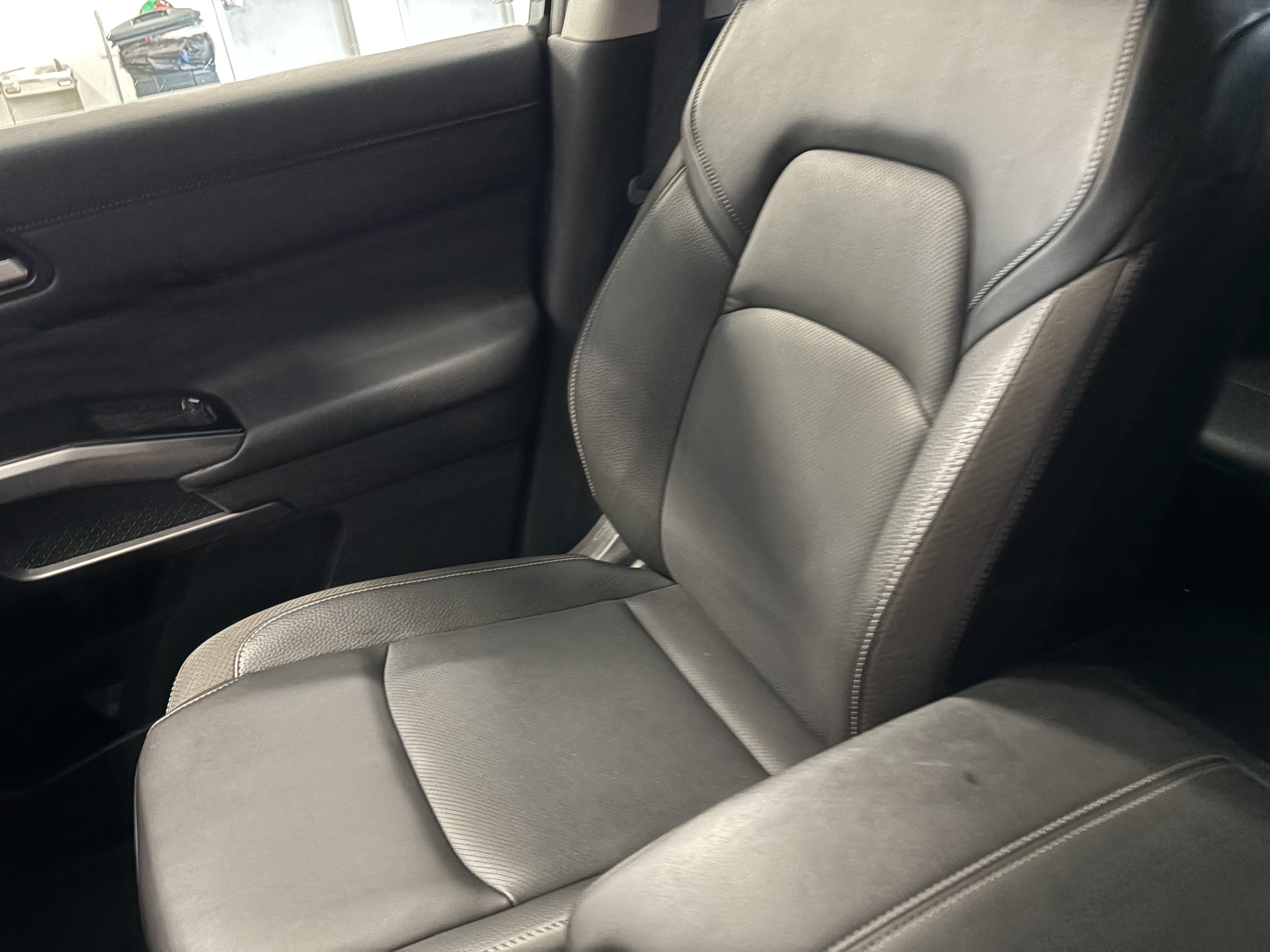 2026 Nissan Pathfinder SL FWD