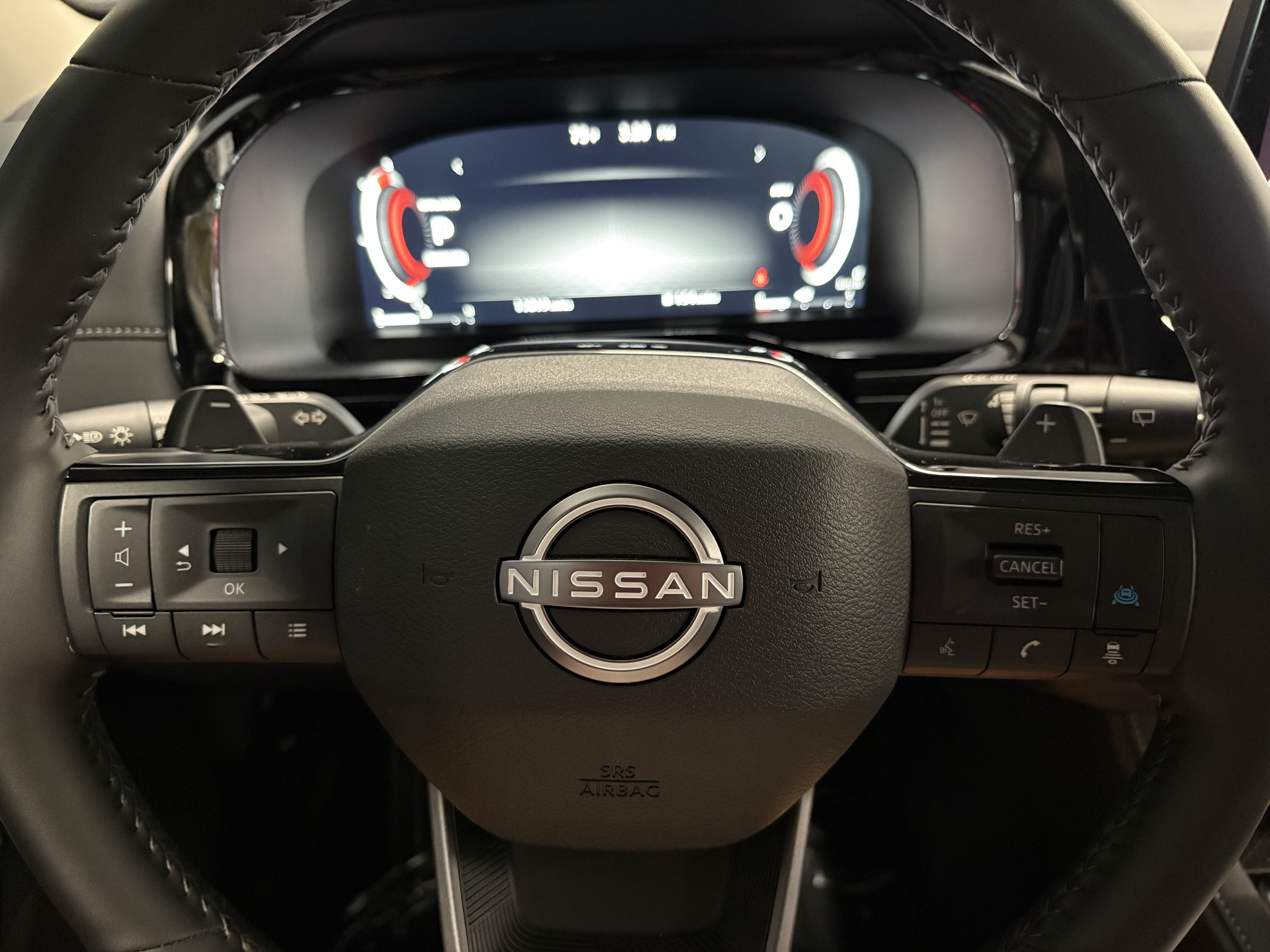 2026 Nissan Pathfinder SL FWD