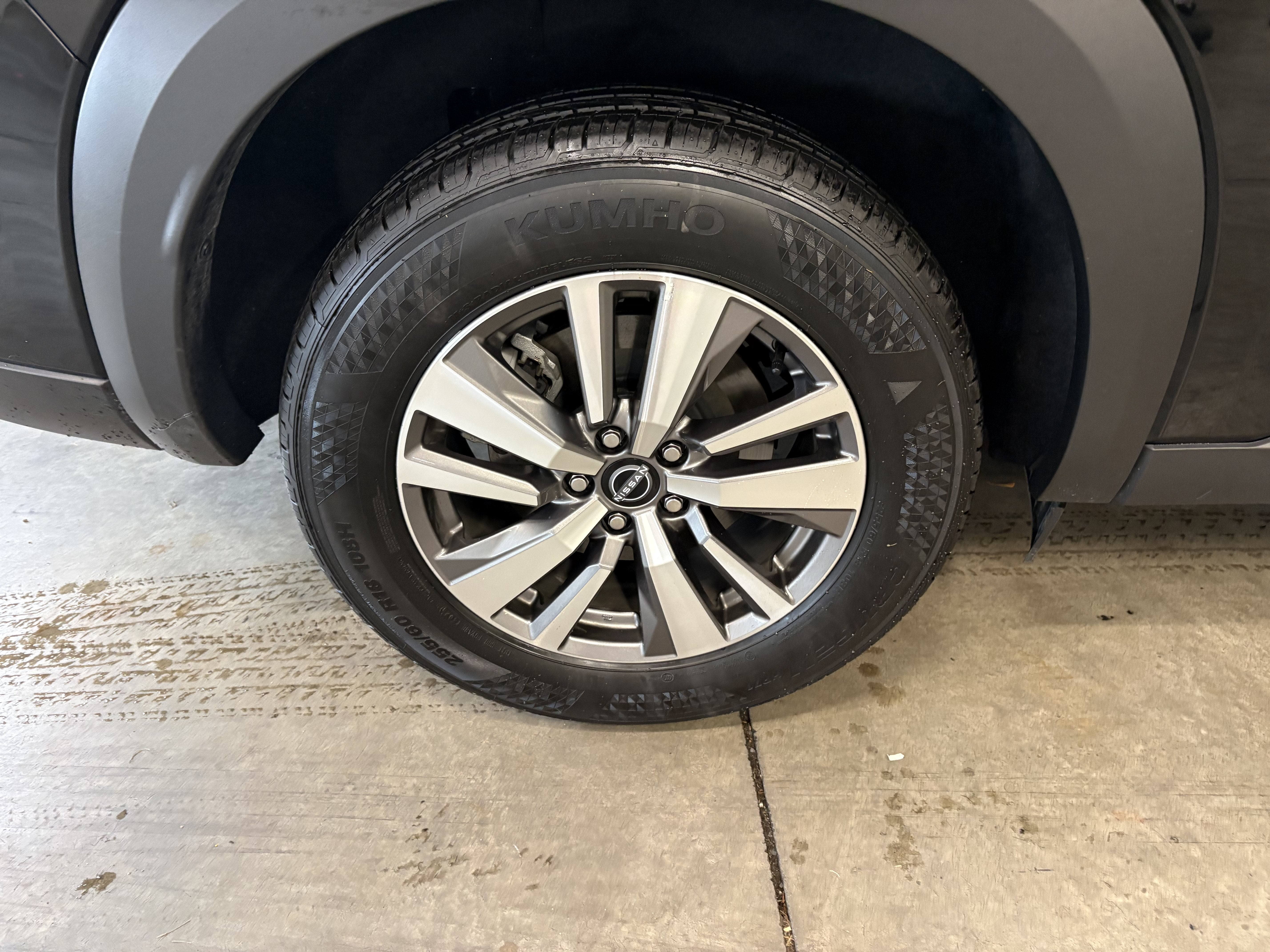 2026 Nissan Pathfinder SL FWD