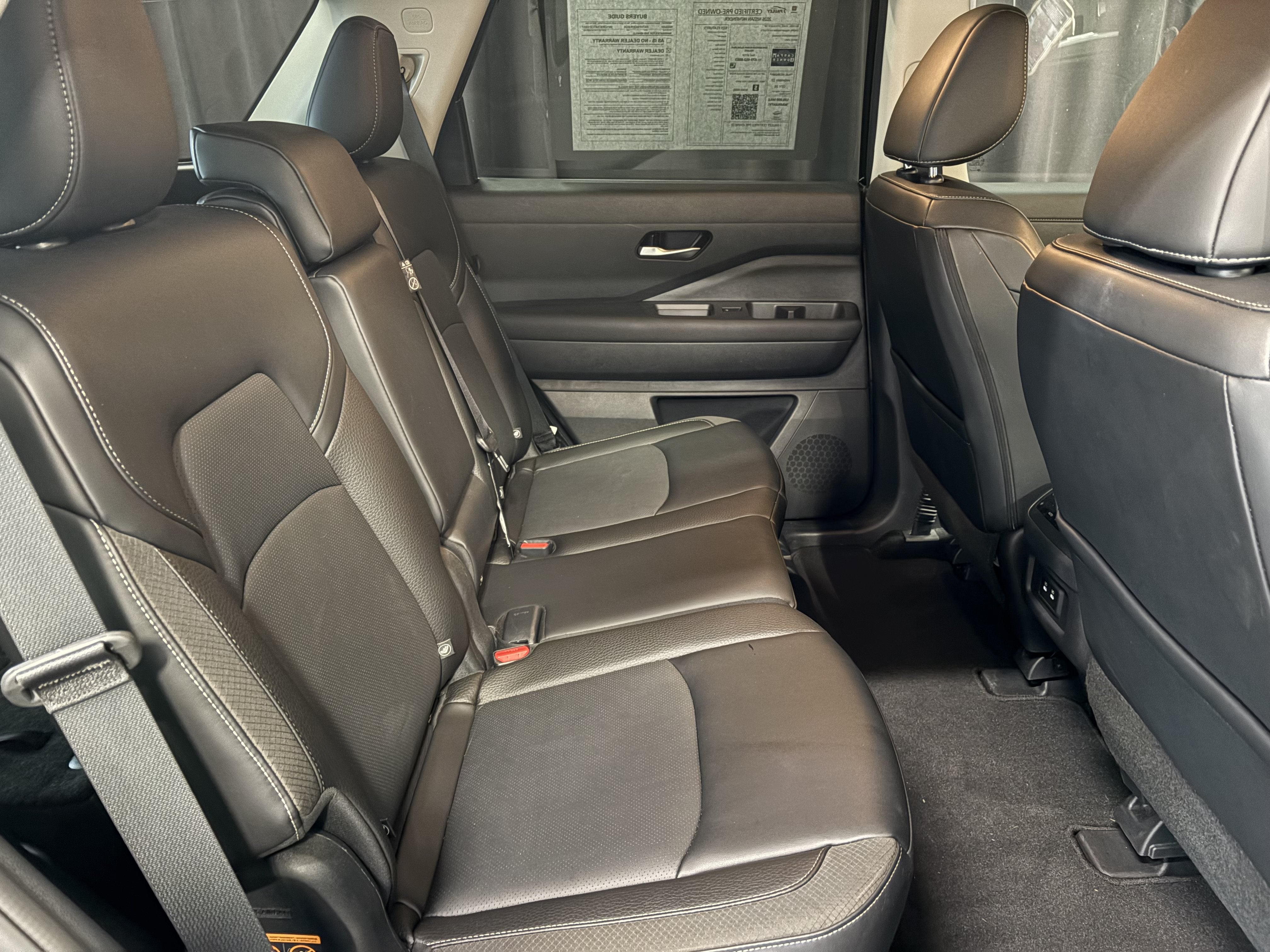 2026 Nissan Pathfinder SL FWD