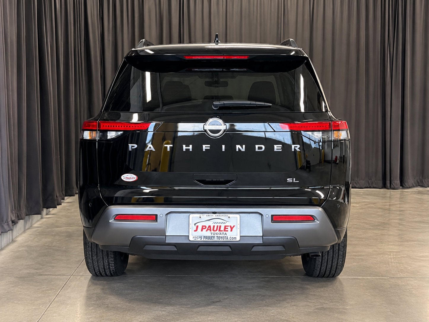 2026 Nissan Pathfinder SL FWD