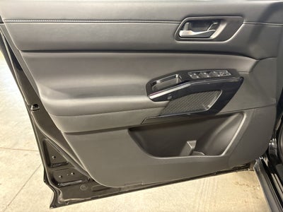 2026 Nissan Pathfinder SL FWD