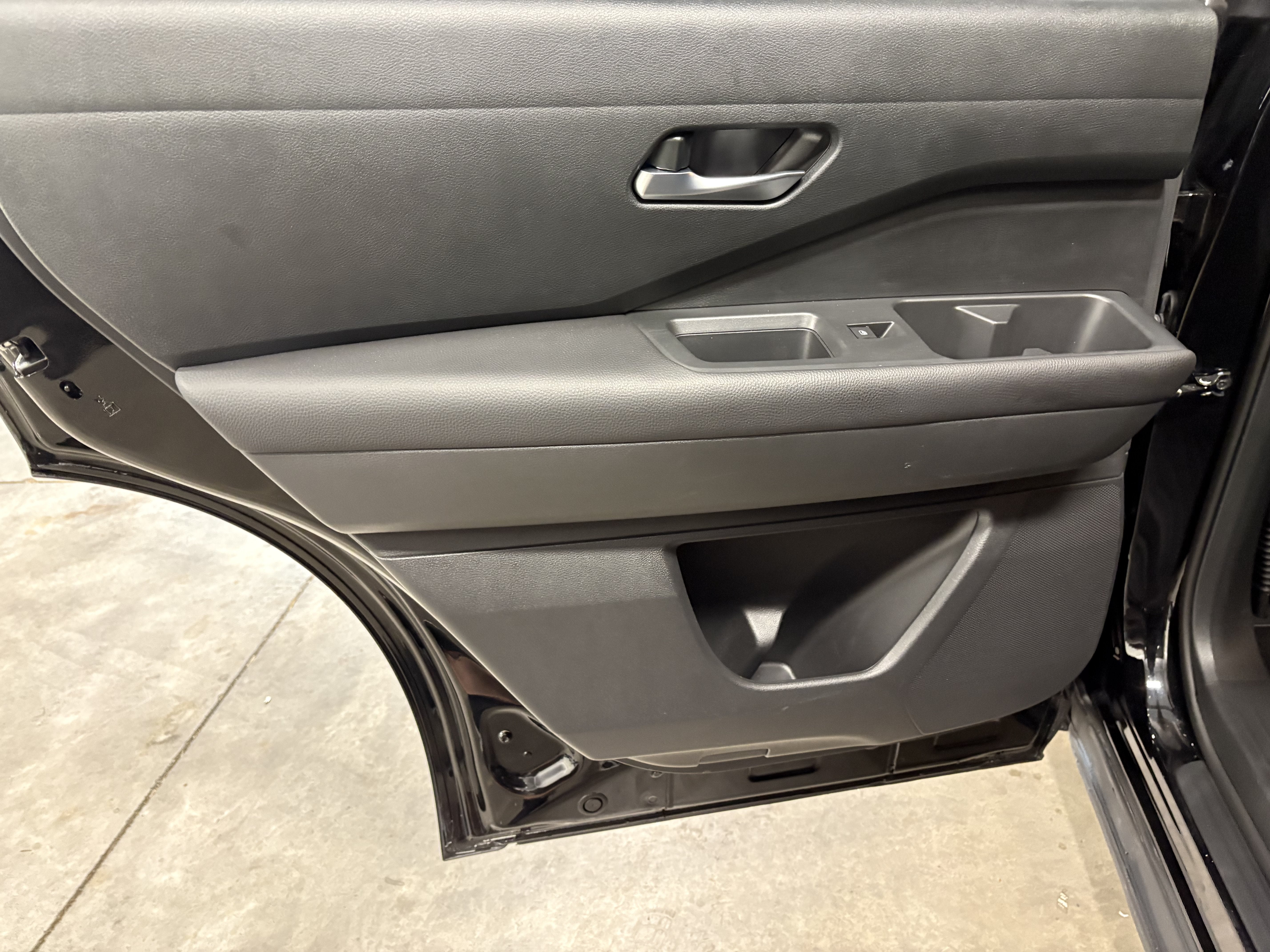 2026 Nissan Pathfinder SL FWD