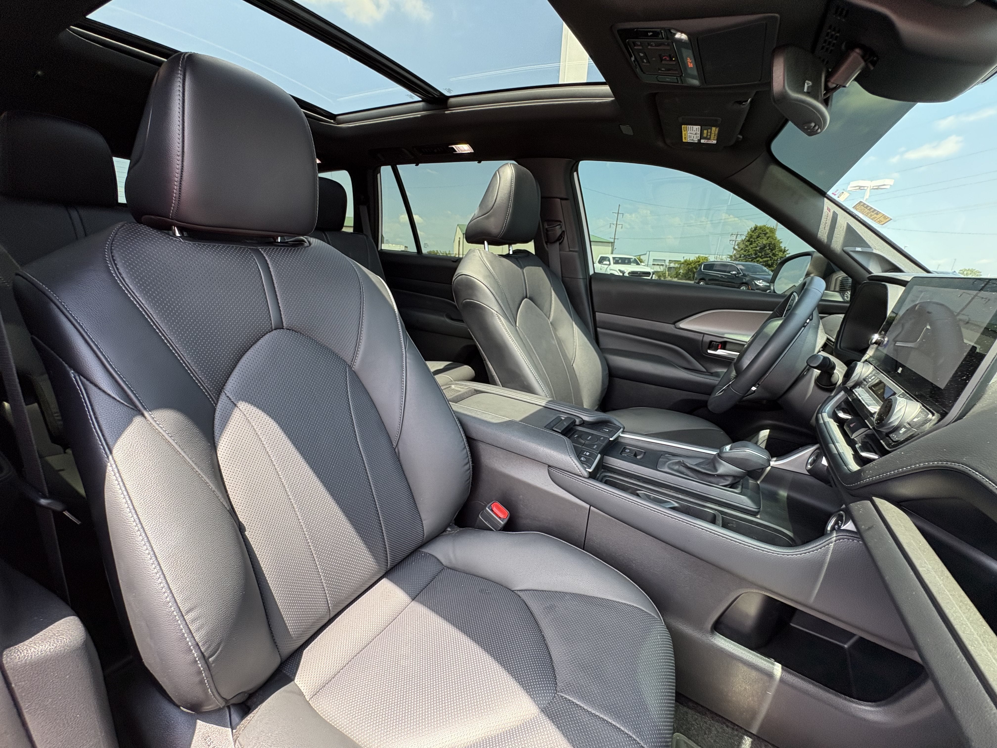 2025 Toyota Grand Highlander Hybrid Nightshade Edition AWD
