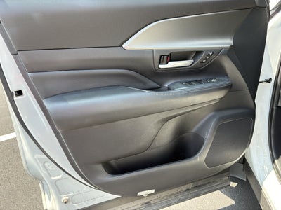 2025 Toyota Grand Highlander Hybrid Nightshade Edition AWD