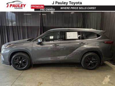 2022 Toyota Highlander XLE FWD