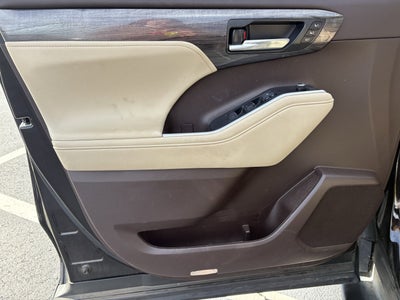 2021 Toyota Highlander Limited FWD
