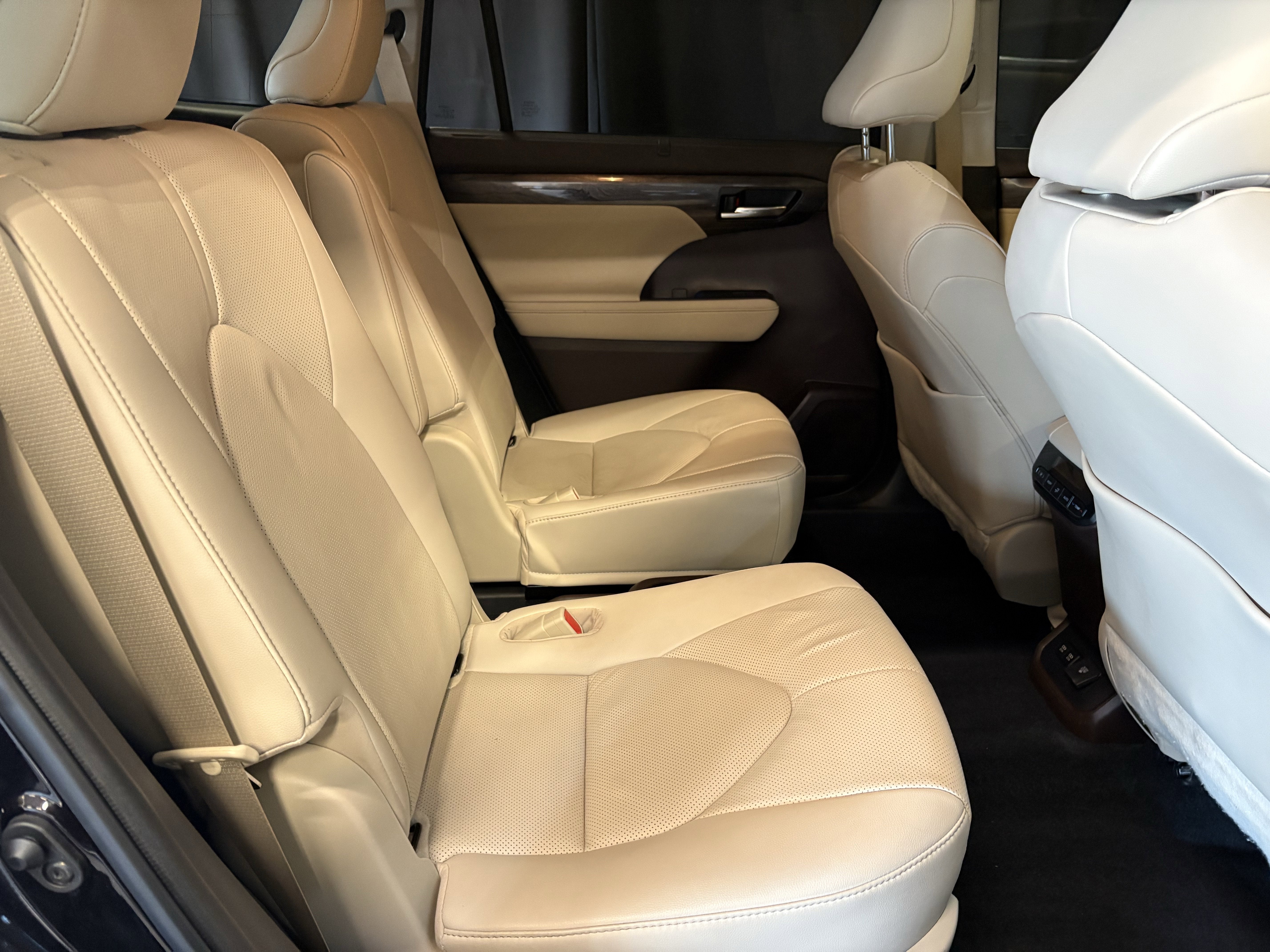 2021 Toyota Highlander Limited FWD