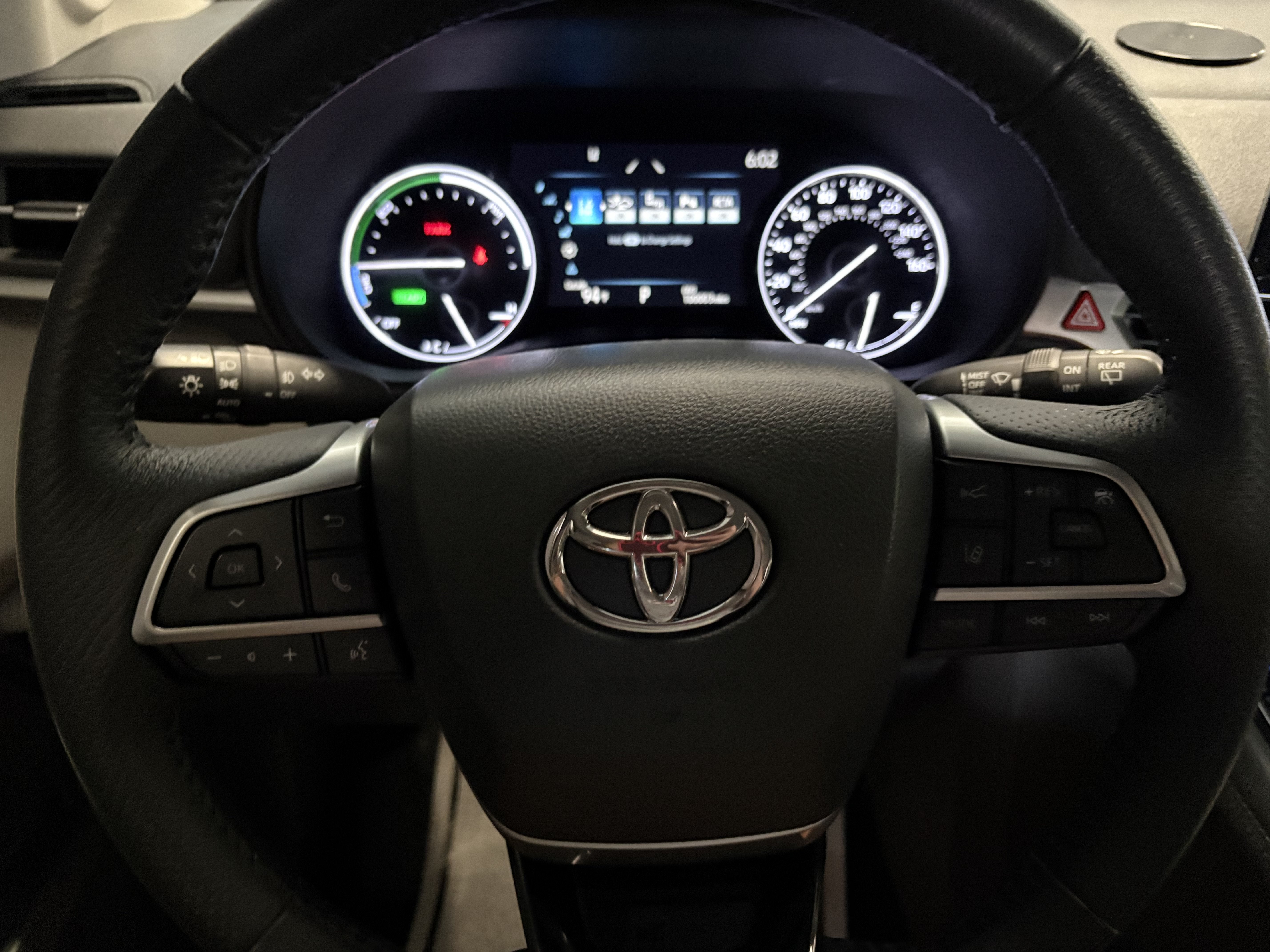 2022 Toyota Sienna Limited FWD