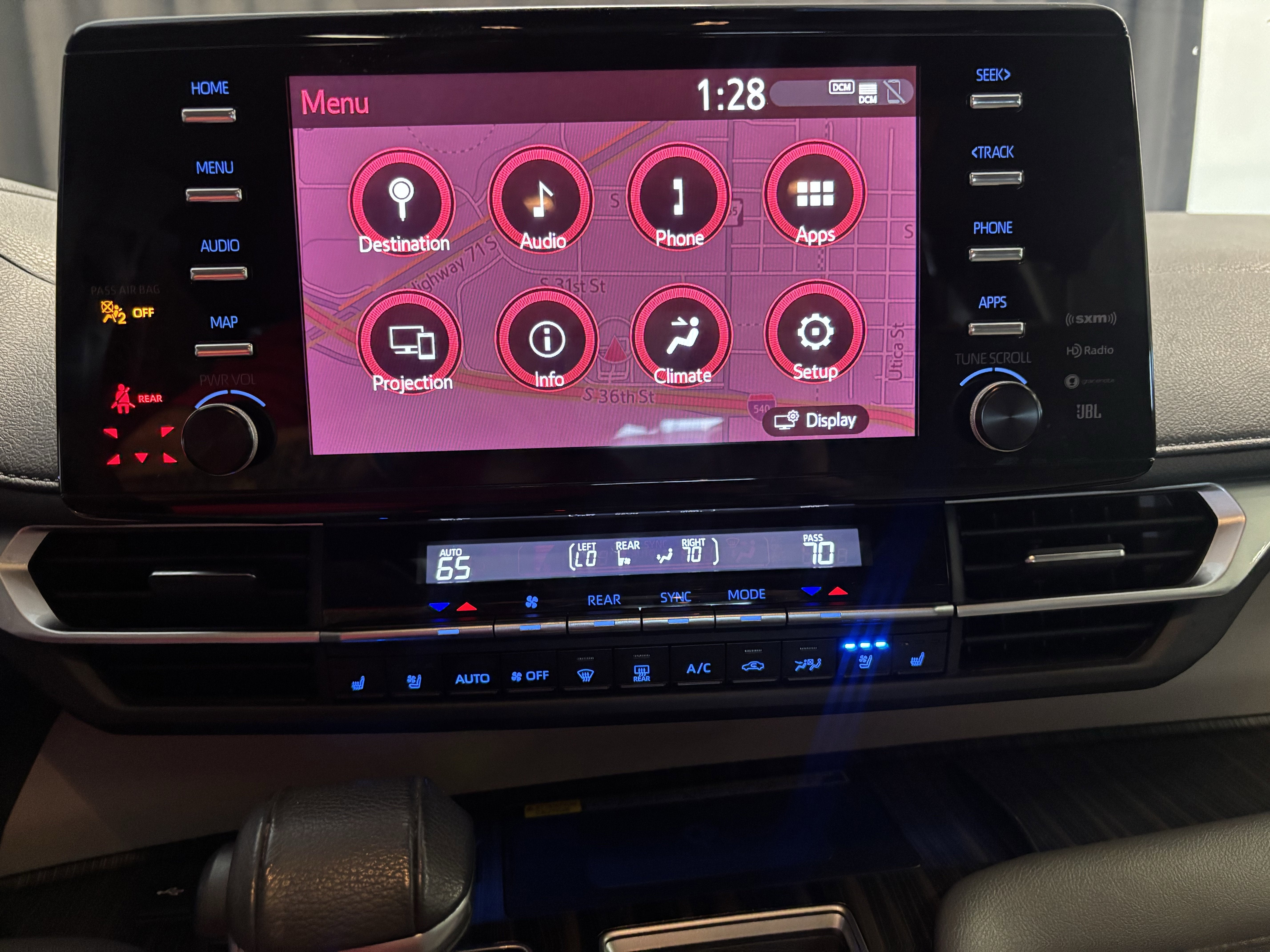 2022 Toyota Sienna Limited FWD