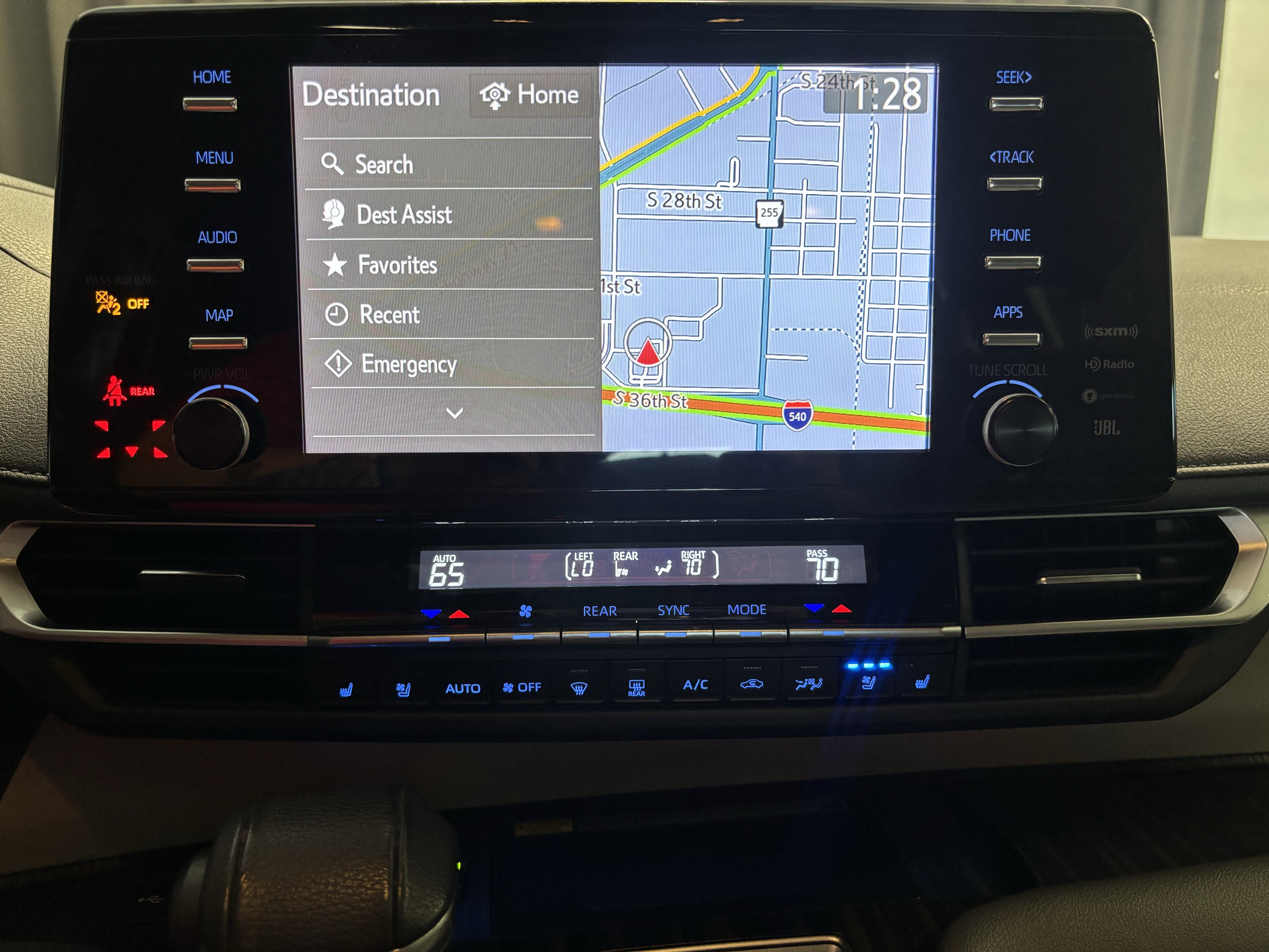 2022 Toyota Sienna Limited FWD