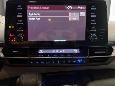 2022 Toyota Sienna Limited FWD