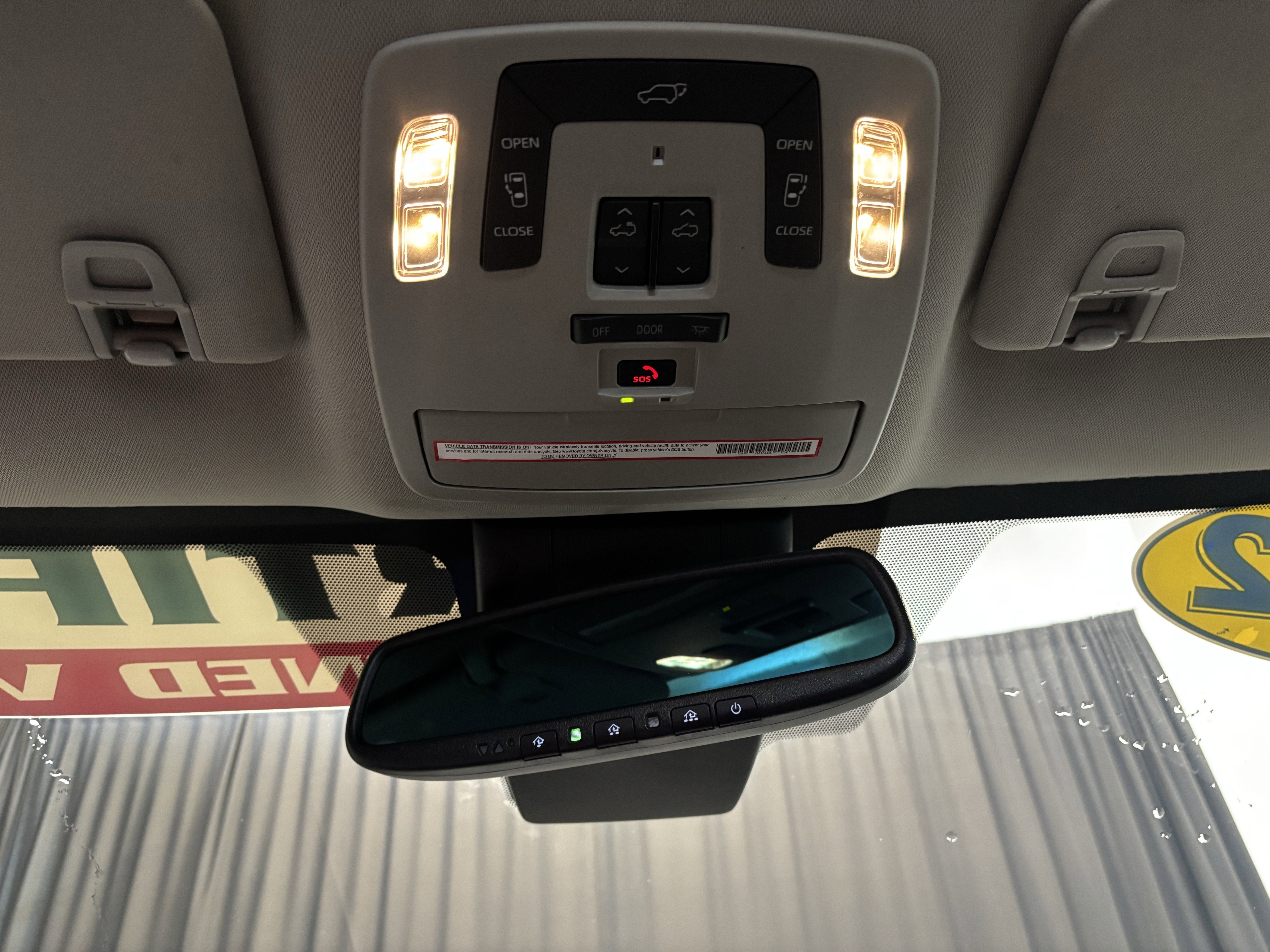 2022 Toyota Sienna Limited FWD