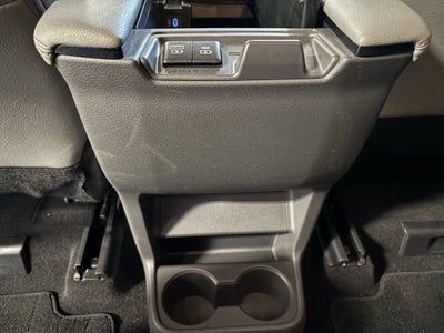 2022 Toyota Sienna Limited FWD