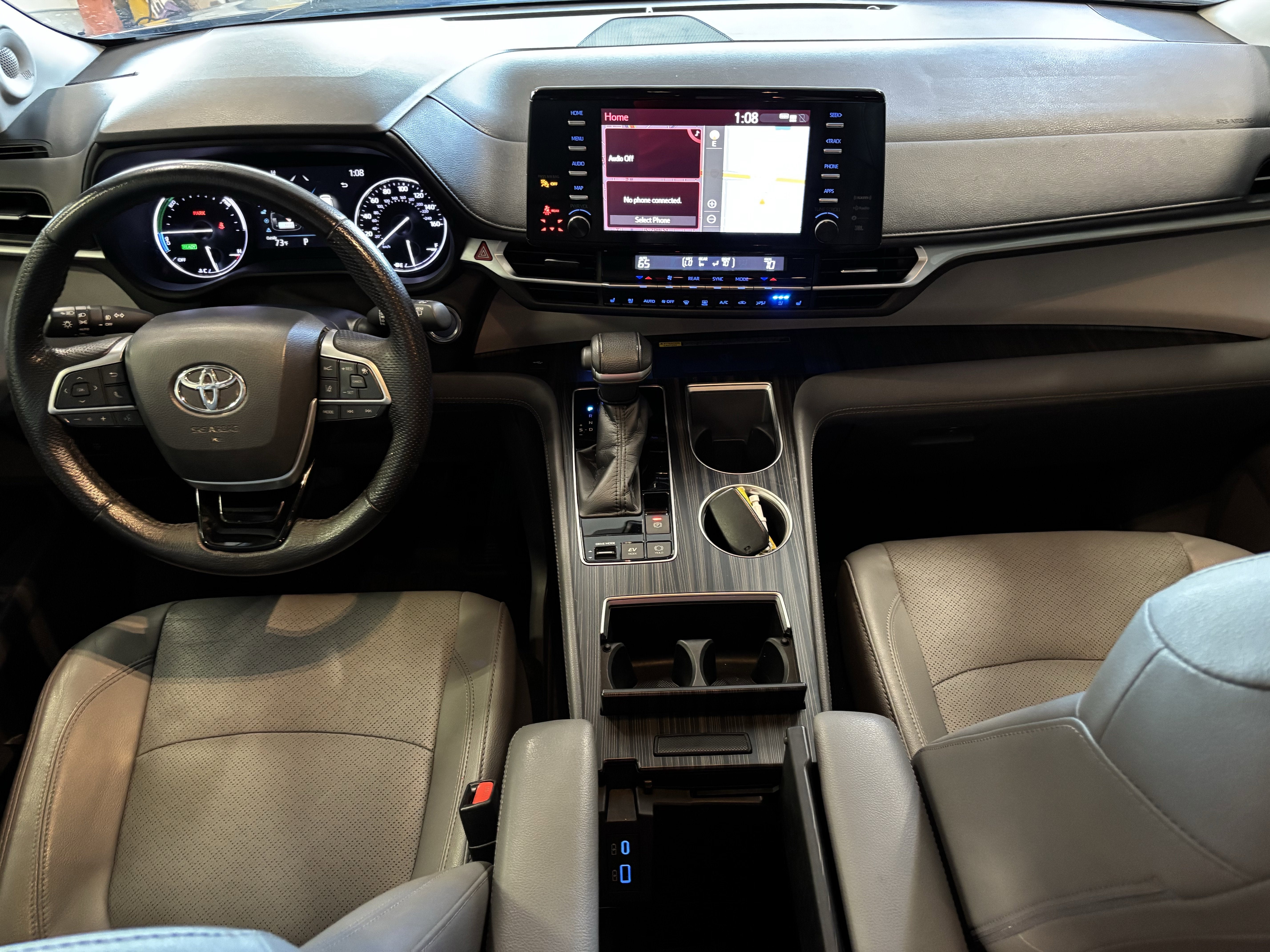 2022 Toyota Sienna Limited FWD