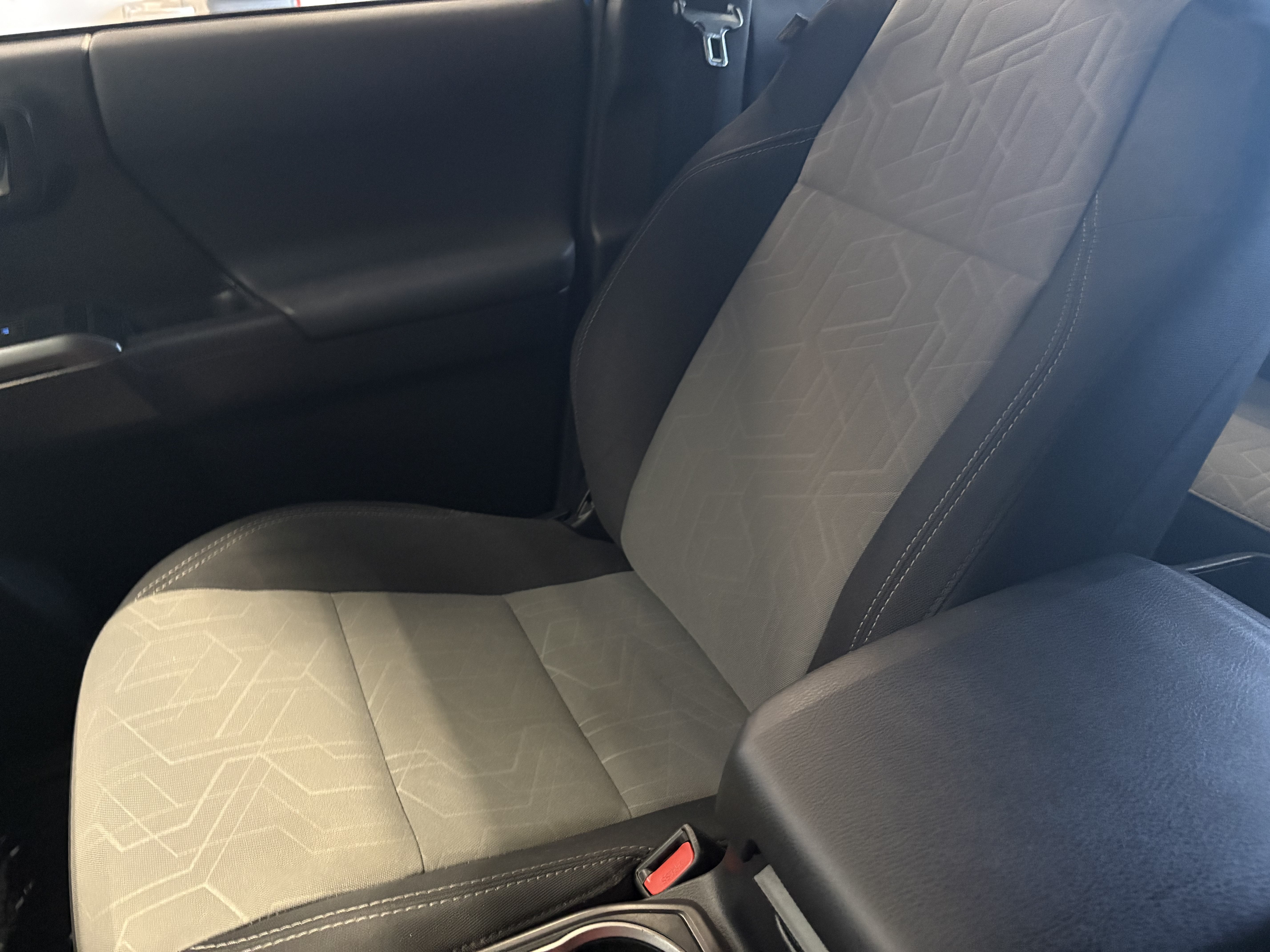 2020 Toyota Tacoma TRD Sport RWD
