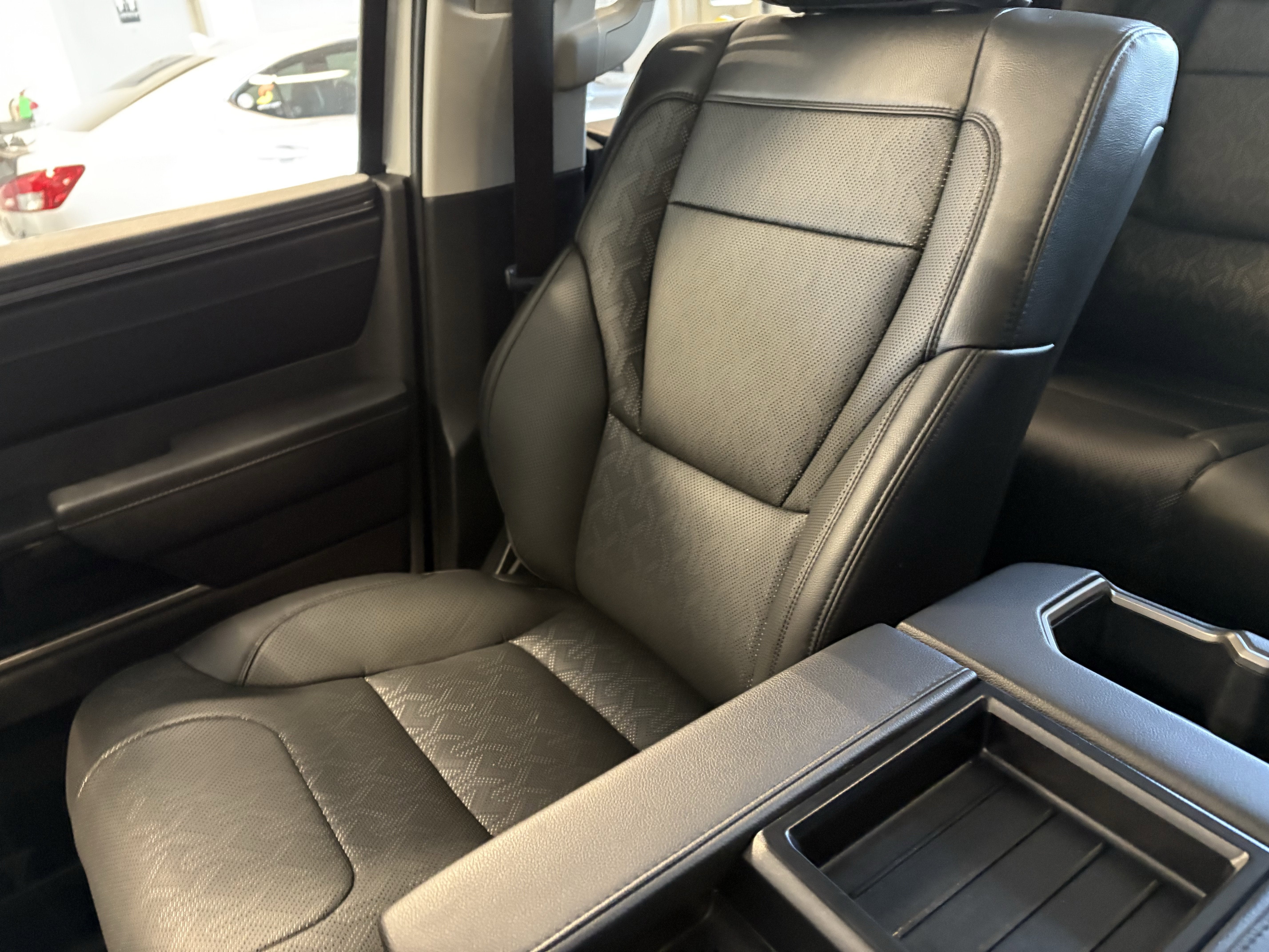 2024 Toyota Tundra Limited Hybrid 4WD