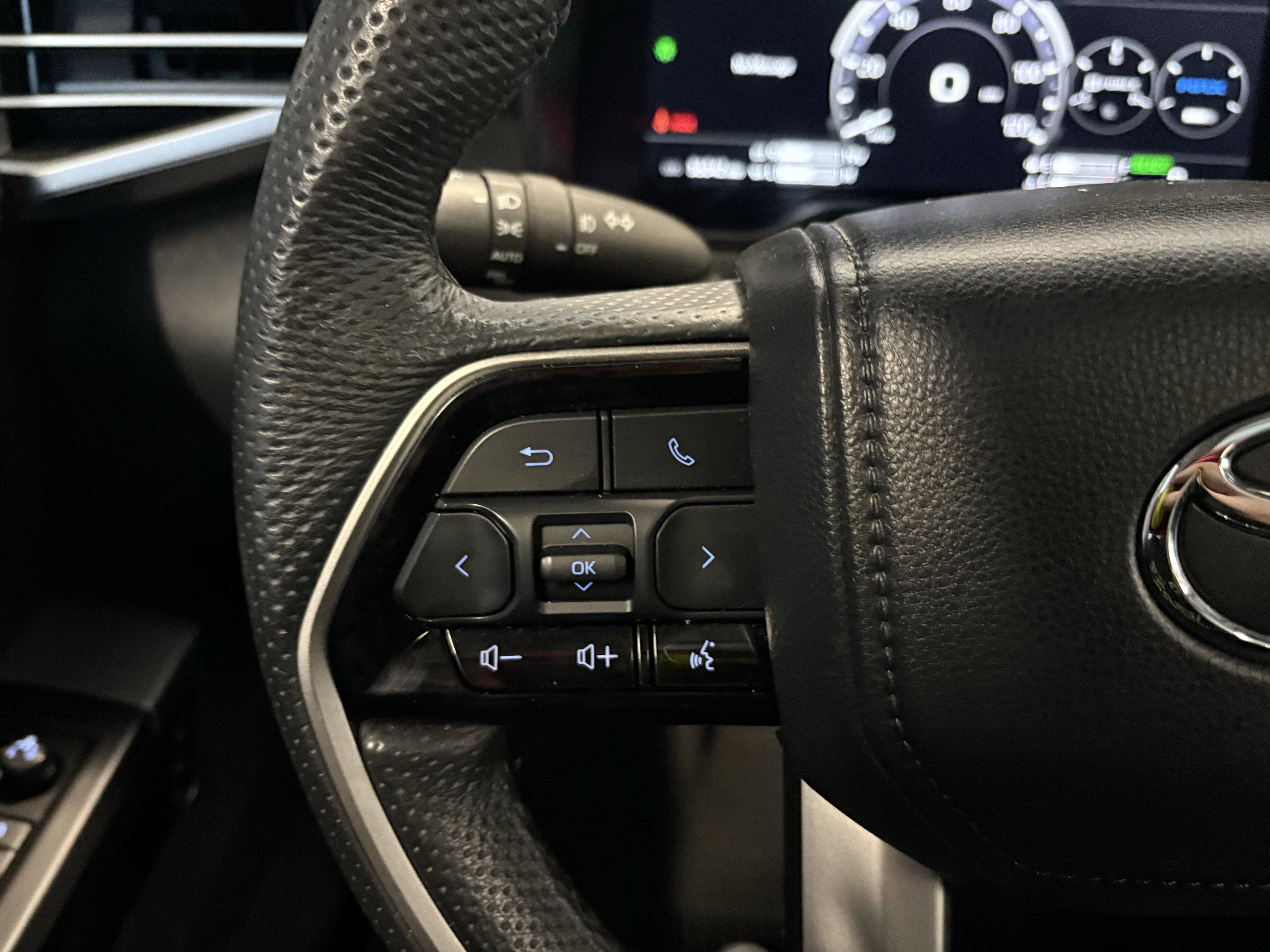 2024 Toyota Tundra Limited Hybrid 4WD