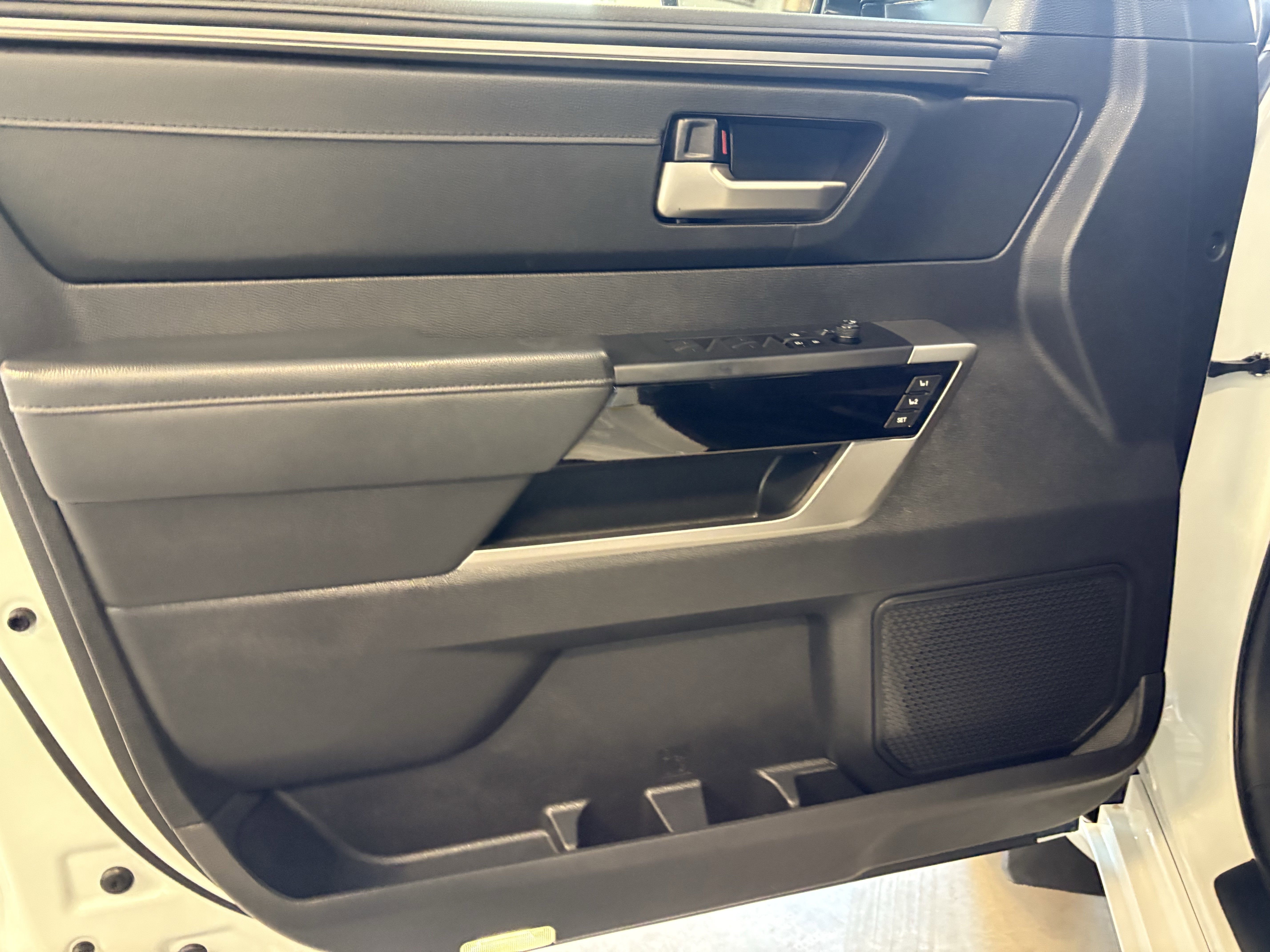 2024 Toyota Tundra Limited Hybrid 4WD