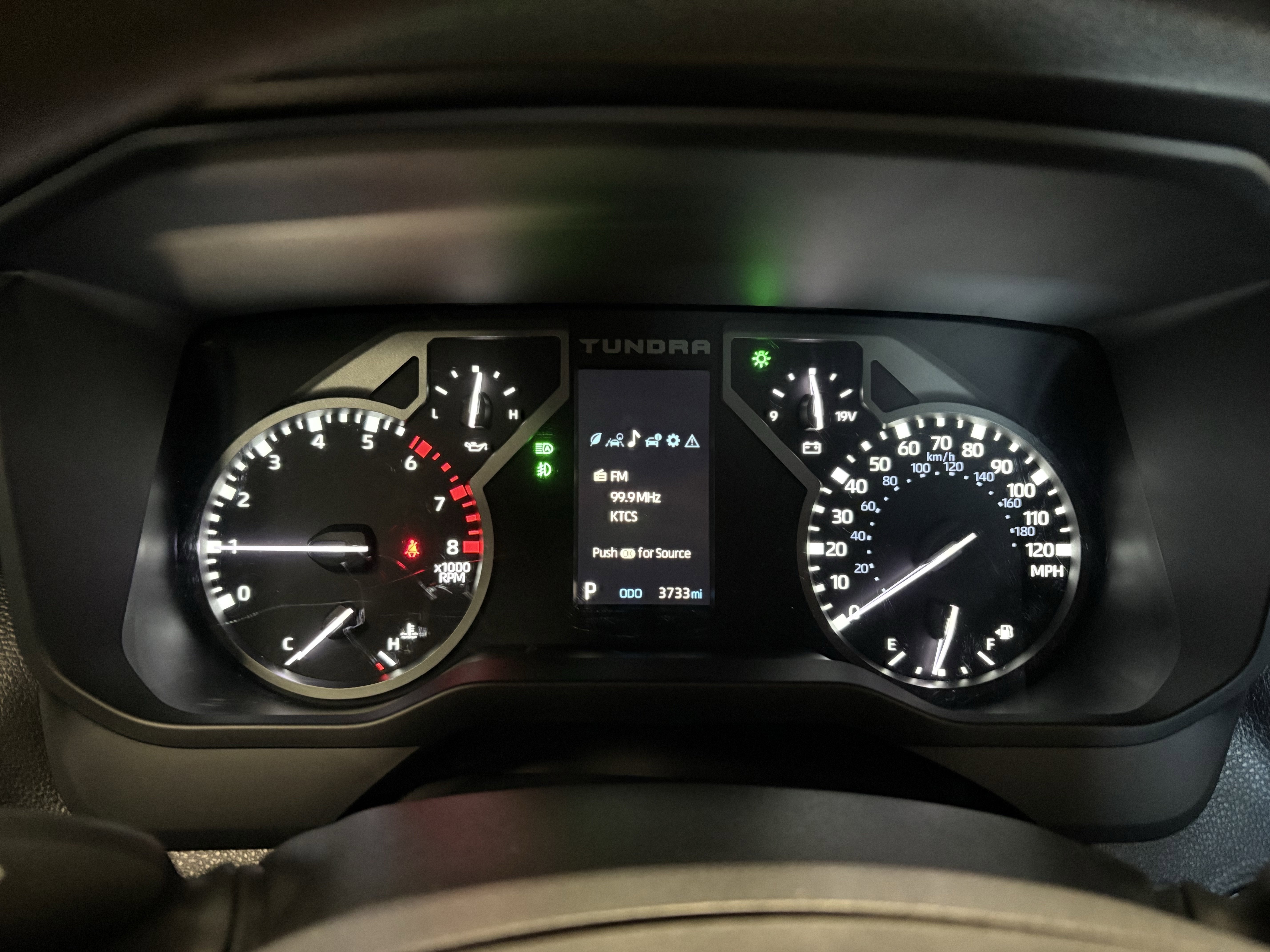 2025 Toyota Tundra SR5 4WD