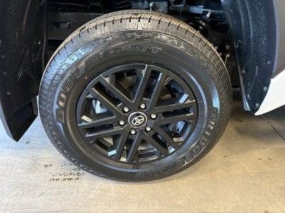 2025 Toyota Tundra SR5 4WD