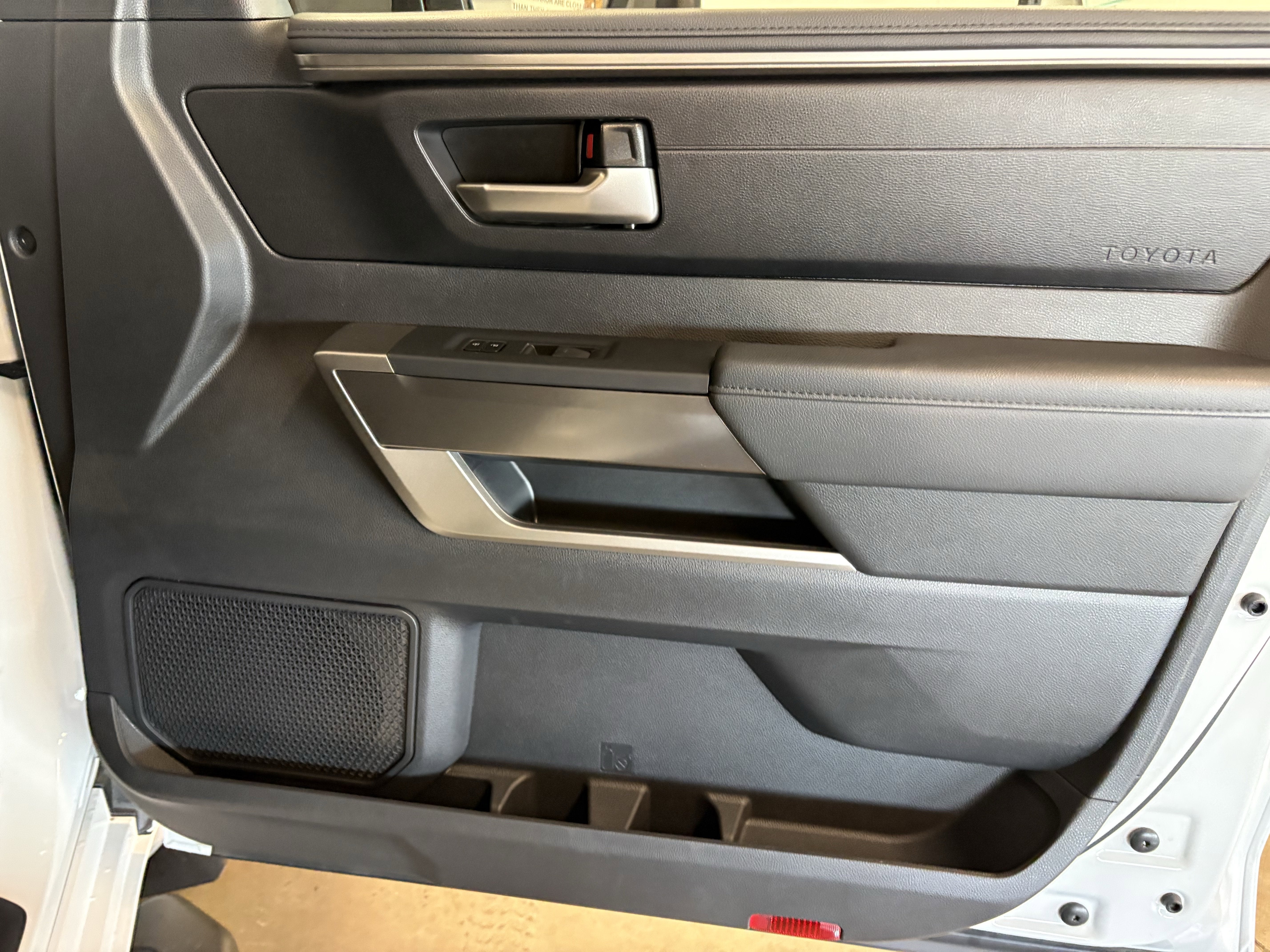 2025 Toyota Tundra SR5 4WD